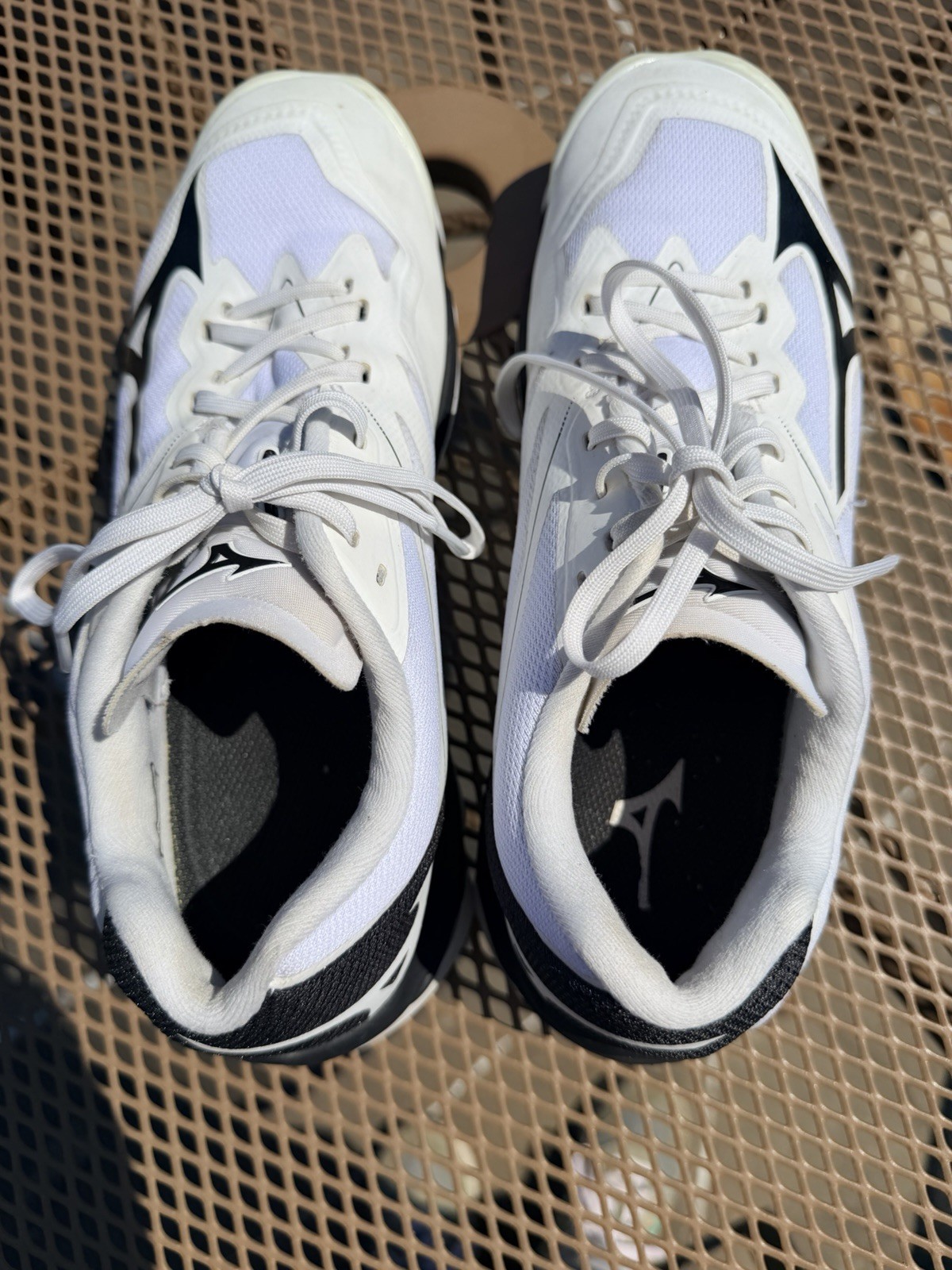 Mizuno Women Wave Lightning Z6 Volleyball Shoes Sneakers White Black, Size 10