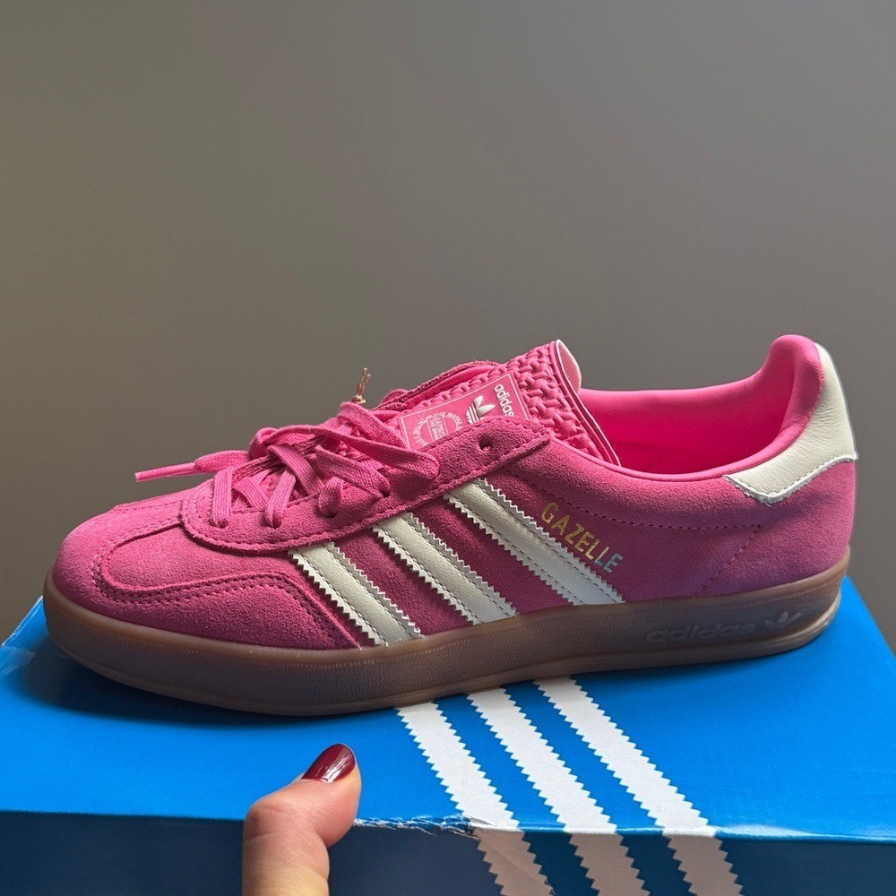 Adidas Gazelle Indoor Pink bubblegum white Sneakers size 7 in box