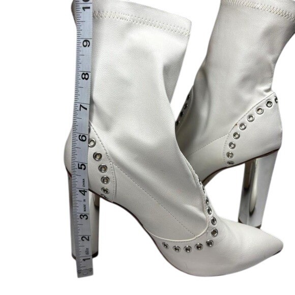 WILD DIVA Pointed Toe Studded Sock Boots Block 4″ Heel White Womens 8.5 Festival