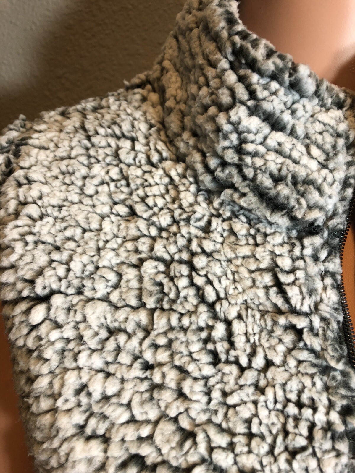 Full Zip Sherpa Vest / Light Grey / Woman’s / NWT / So Soft