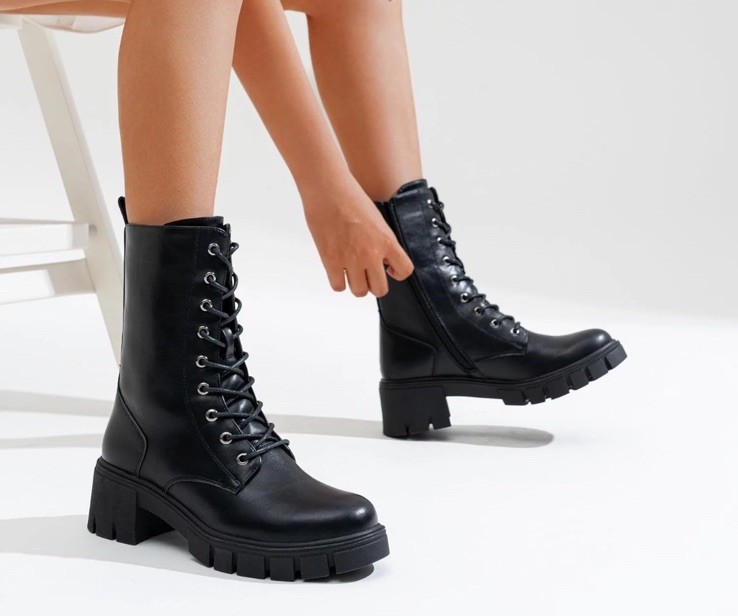 Vepose Women’s 11 Mid Calf Combat Boots Chunky Platform Boot New