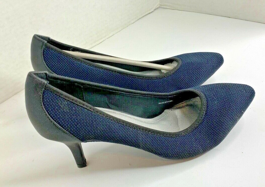 tahari Womens Sz 10 M Navy Blue Tacey Pump Shoes 2.75 in Heel