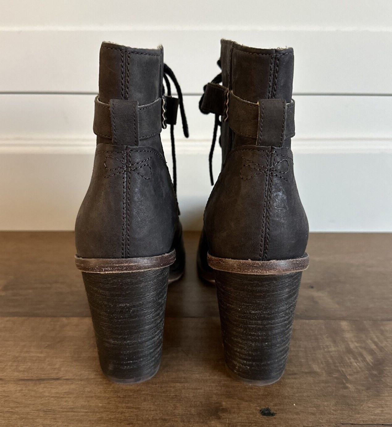 TIMBERLAND BOOT COMPANY MARGE ANKLE STRAP CHUKKA ANKLE BOOTS BOOTIES 9 NEW $190