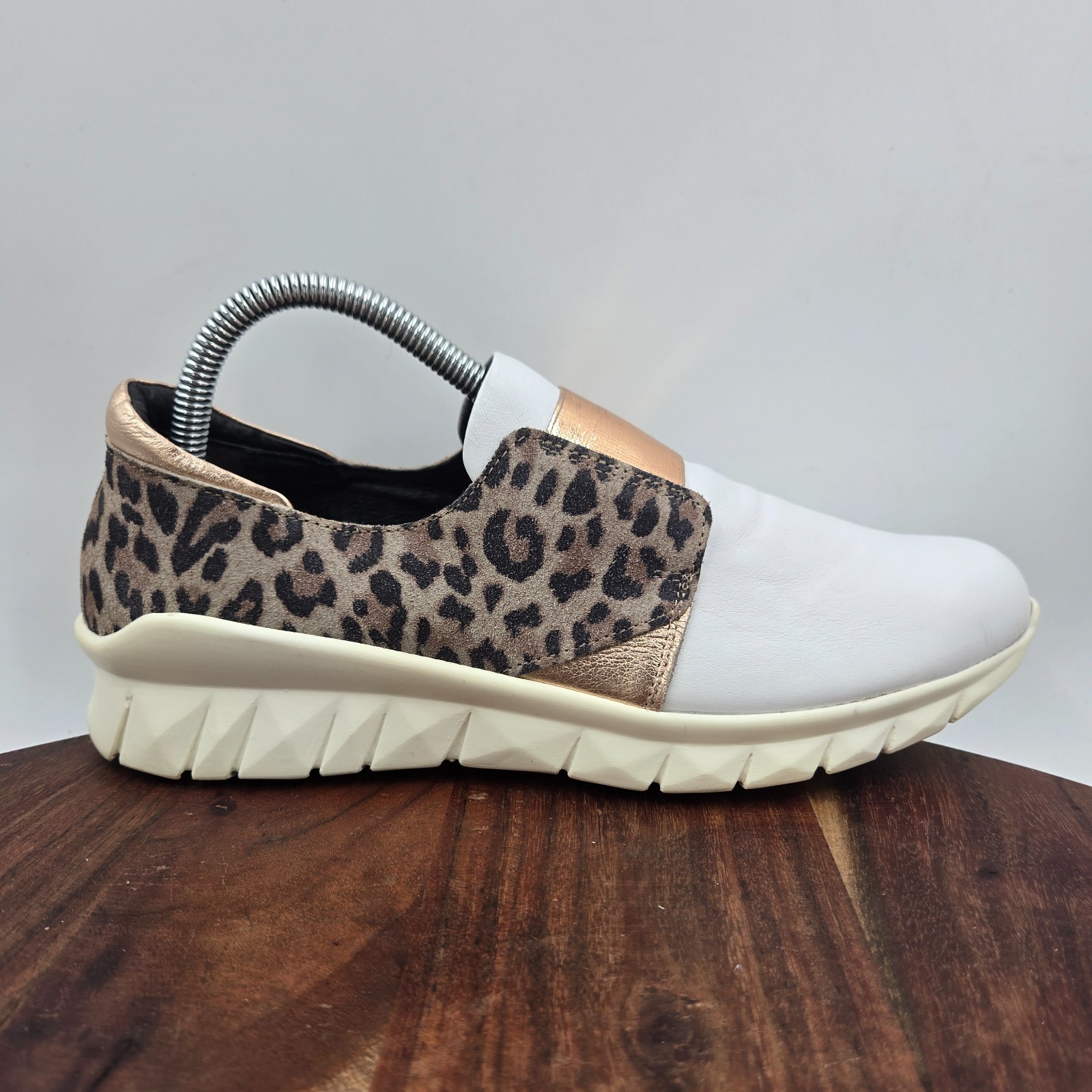 Naot Intrepid Shoes Women’s 40 / 9 White Brown Rose Gold Leather Leopard Sneaker