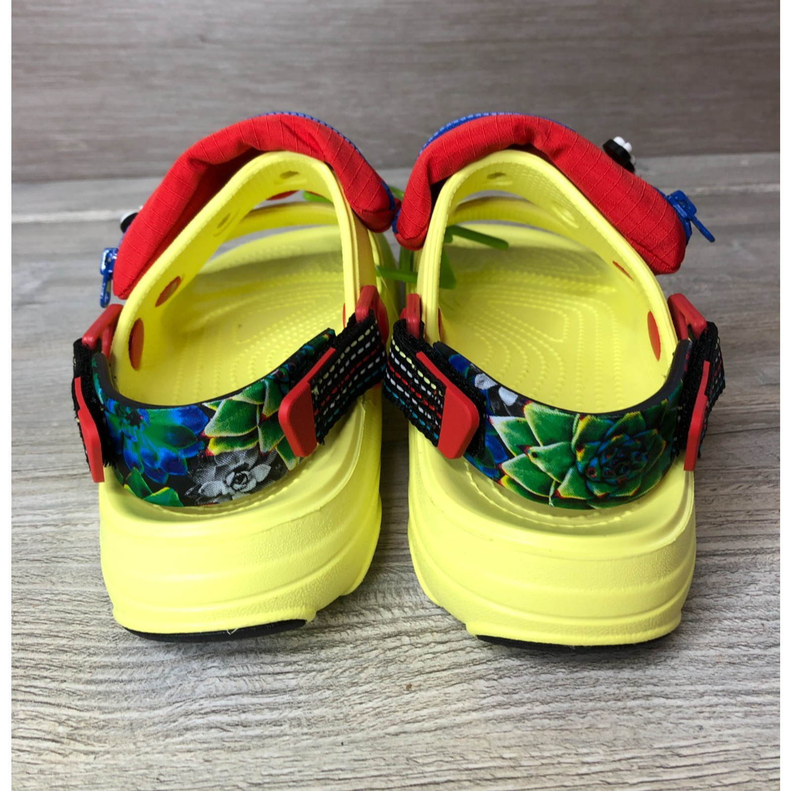 CROCS All Terrain Desert Trip 2 Sandal M4/W6 Yellow Fanny Pack 208076-75U NEW