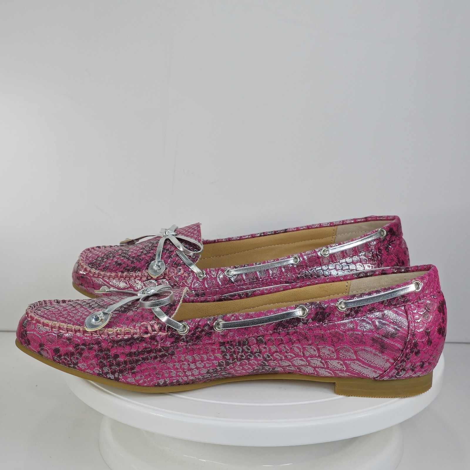 JOAN BOYCE WOMENS 10M PINK SNAKESKIN PRINT RHINESTONE ACCENTED BOW LOAFER SHOES