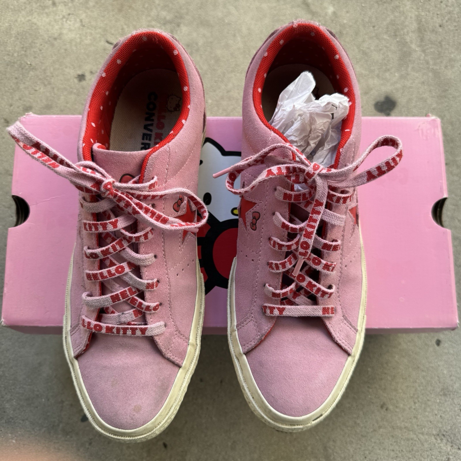 Converse One Star Hello Kitty Pink Low Top Suede Sneakers men’s 9/ Women’s 11