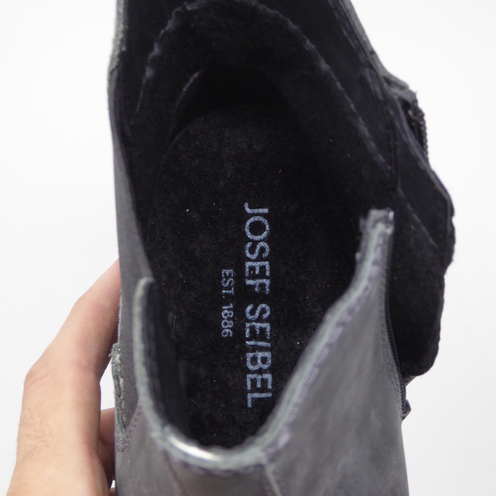 Josef Seibel Marta 06 Women Chelsea Boots Gray Suede Leather Lug Sole Zip 38 / 7