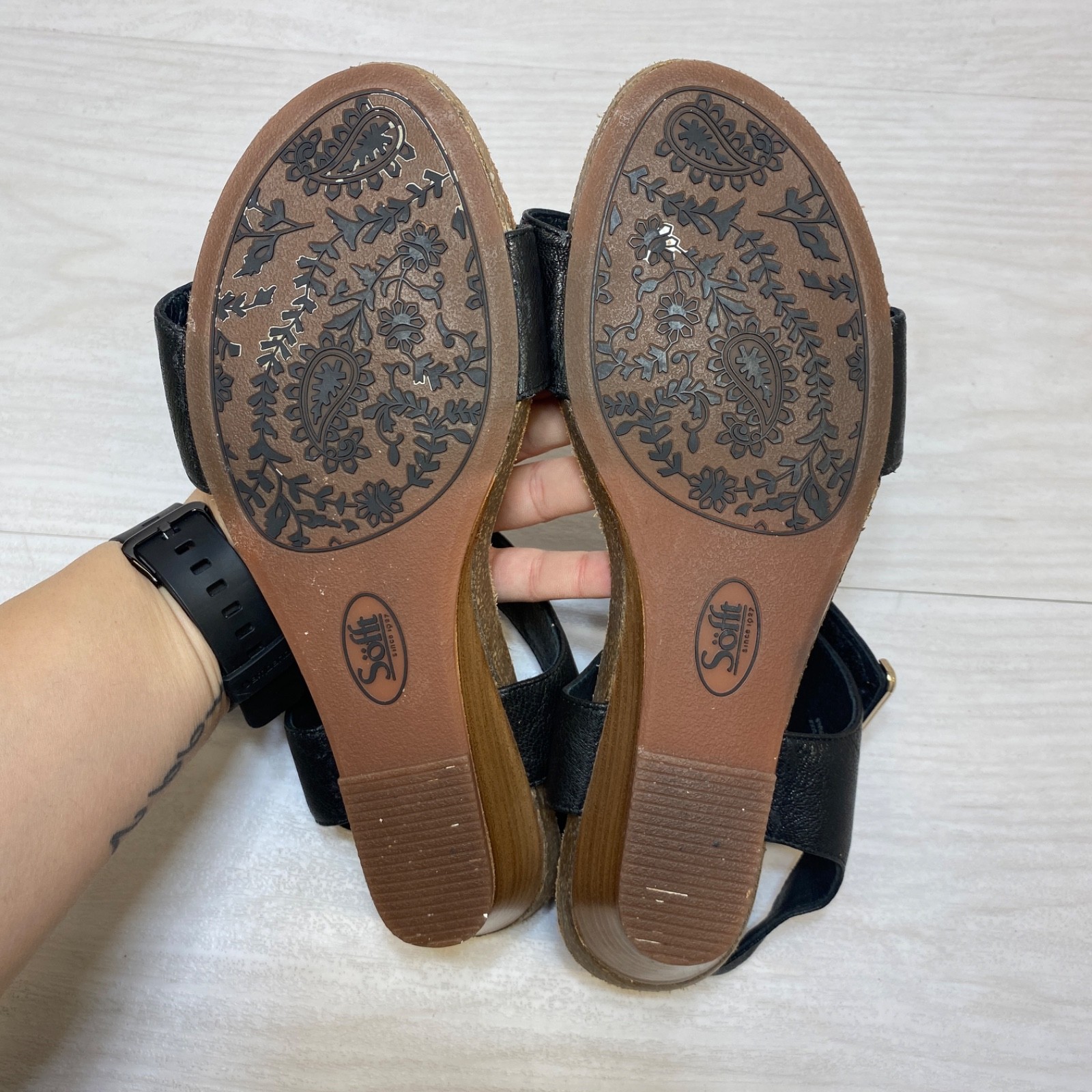 Sofft Women’s Verdi Black Wedge Sandals Size 9M