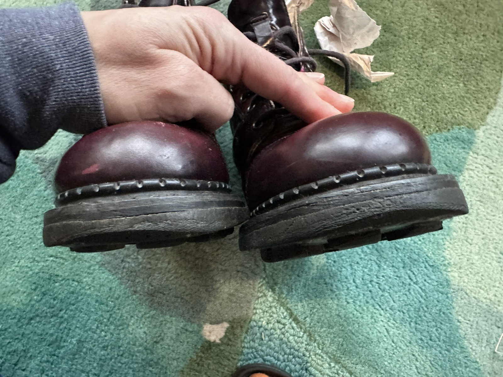Fluevog VINTAGE Angels Derby Swirl 6-eye burgundy ankle boots (Poland) – US 7.5