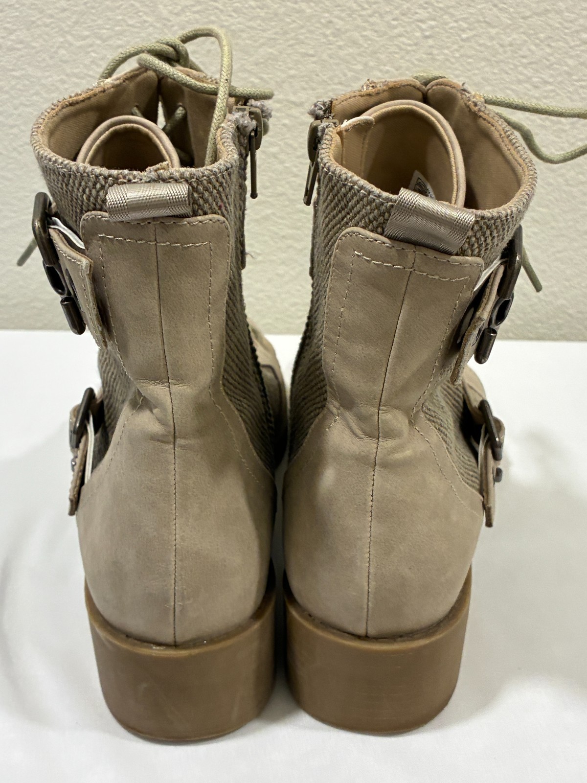 ROCKET DOG Pearly Tan Faux Suede/Textile Lace Up Side Zip Ankle Boot Women 10