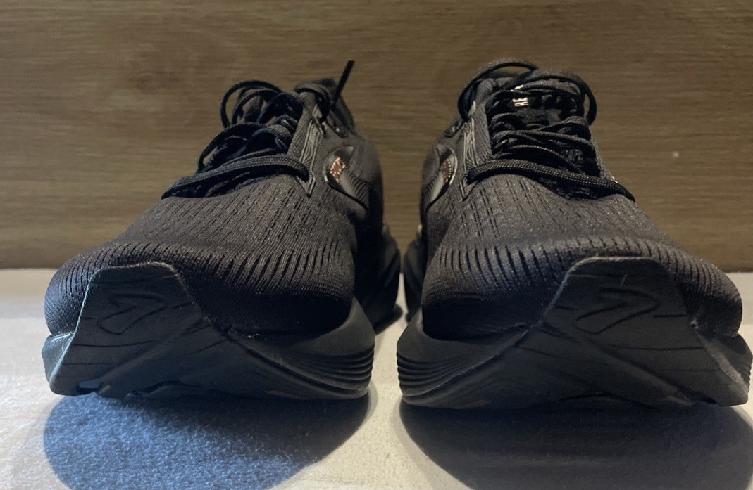 Brooks Revel 8 Women’s Size 6.5 Black/Rose Gold Running Shoes