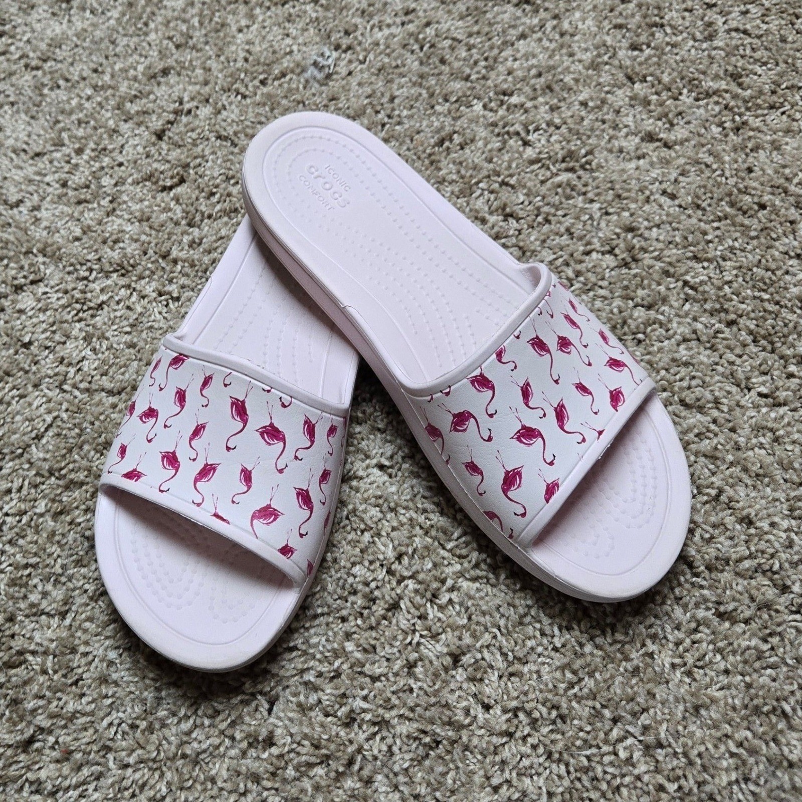 Crocs Kelli Flamingo Slide Sandals Womens 9 Pink Tropical Print 205798 fun girly