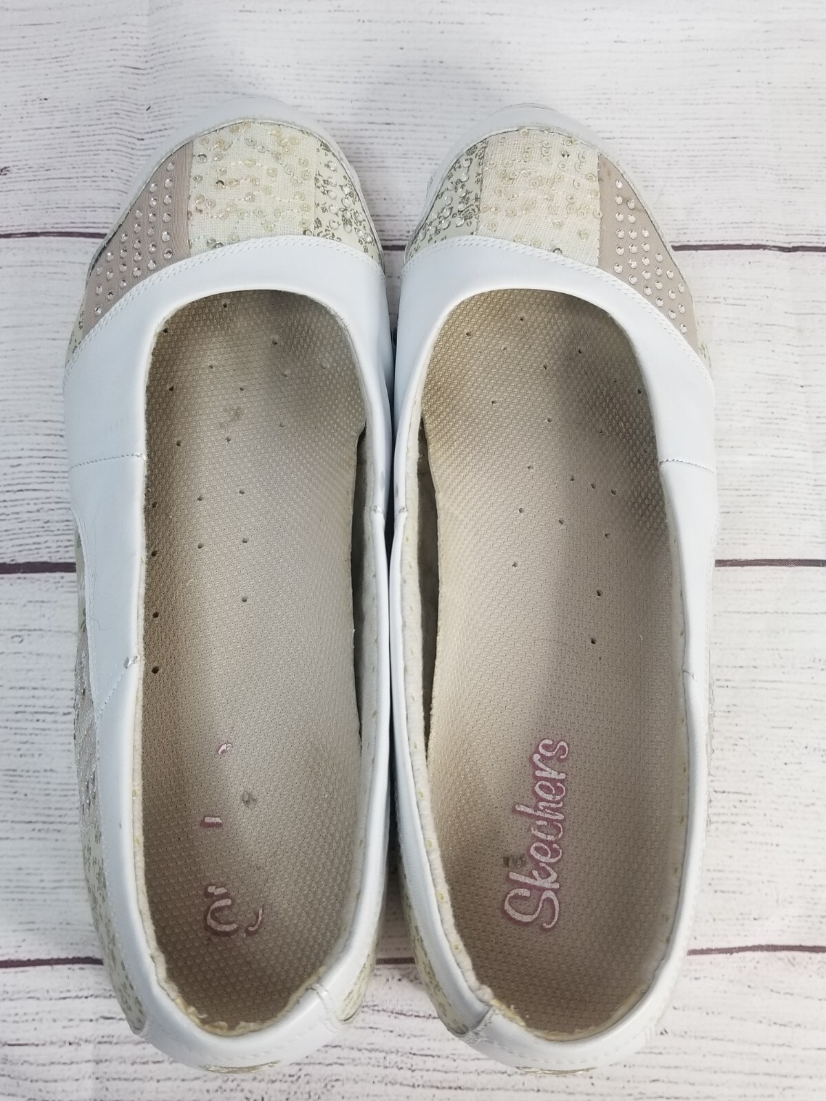 Skechers Womens 10 Floral Patchwork White Leather Textile Sequins Beige Floral