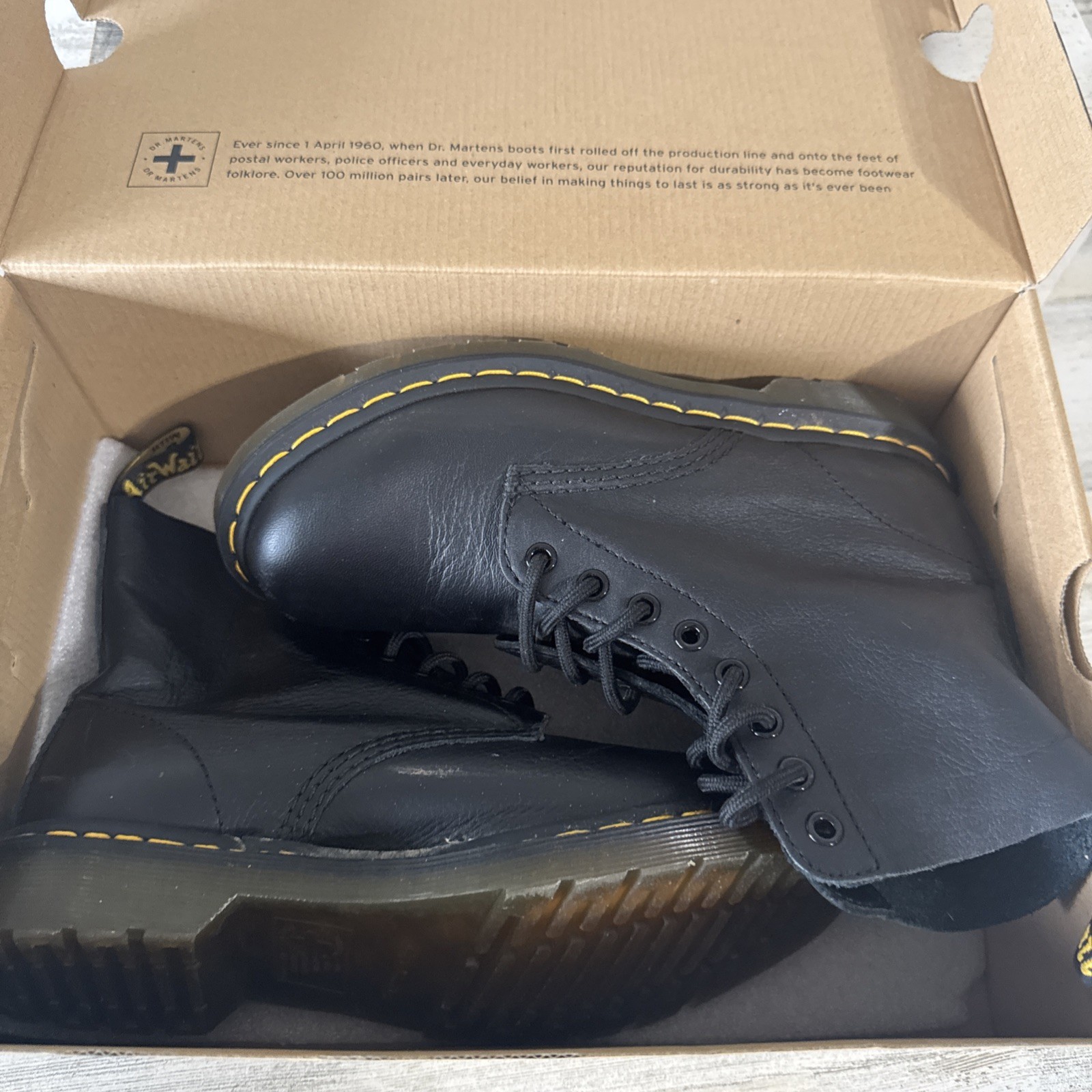 Dr. Martens Pascal 1460 Virginia Leather Boots for Women, Size US 7 – Black -…