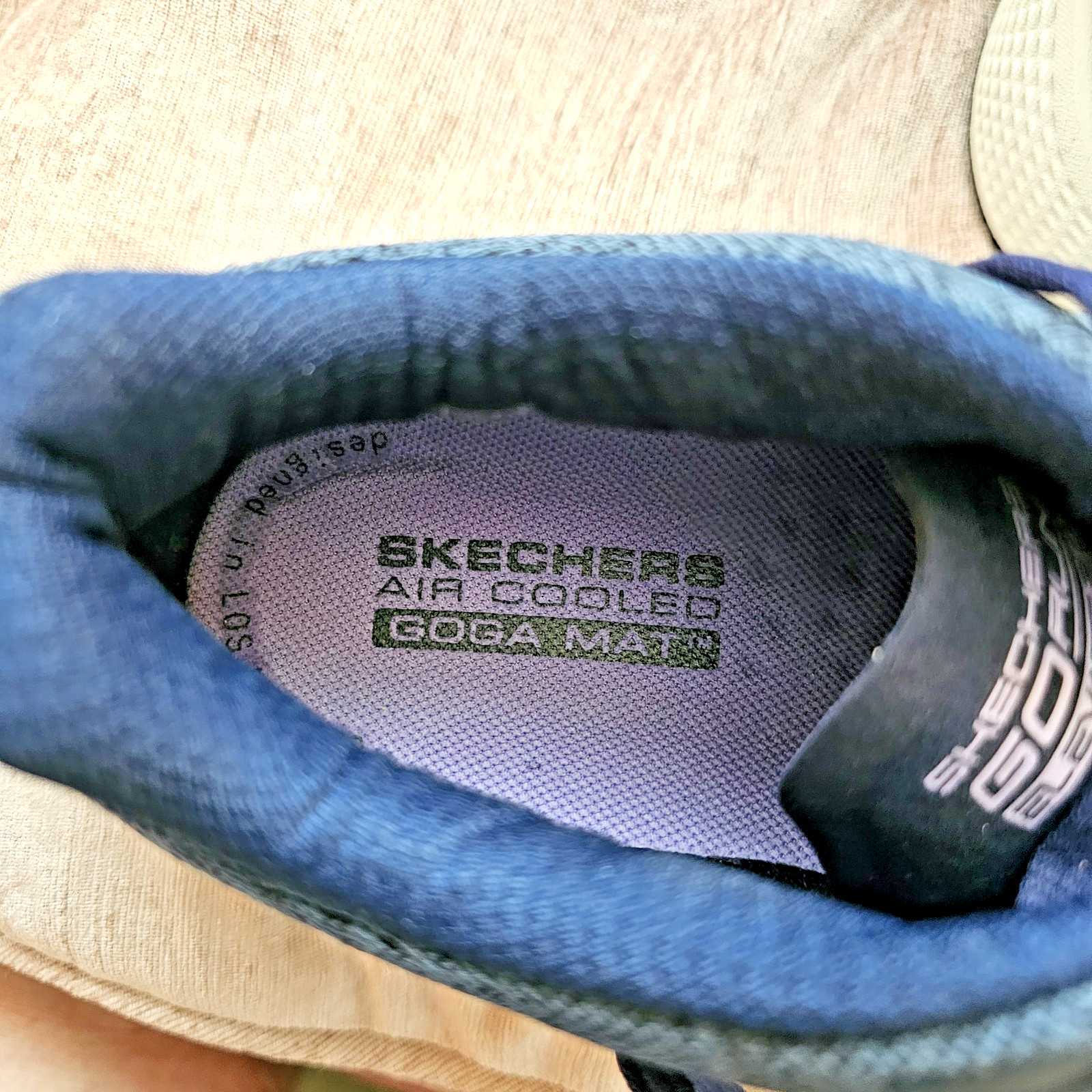 Skechers Women’s GO Run 2.0 Elevate Ombre Sneakers Navy/Lavender US size 6