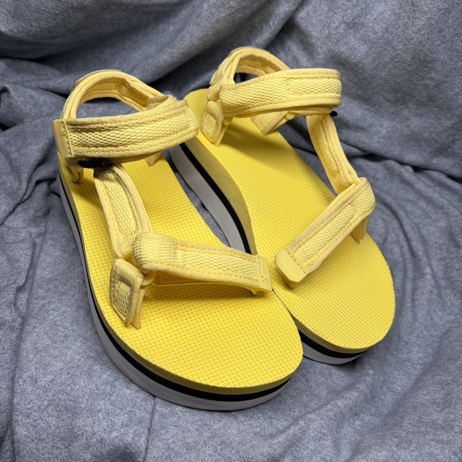 TEVA FLATFORM UNIVERSAL MESH PRINT LIMELIGHT PLATFORM SANDAL US 6 EU 37