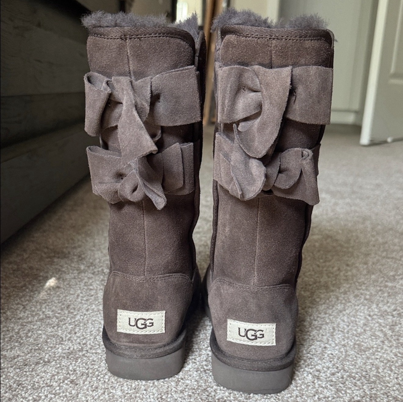 UGG Women’s US 5 Gray Suede Lined Pull-On Bow Mid-Calf Winter Boots