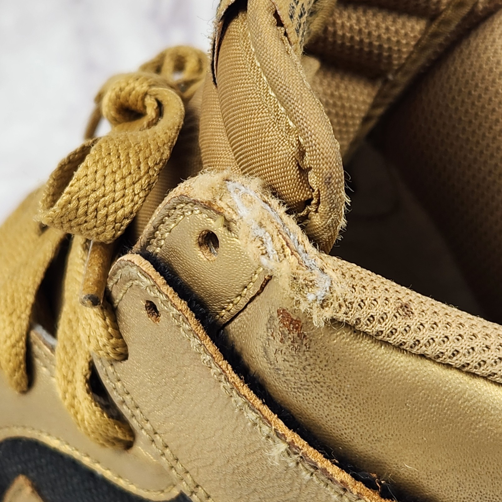 Nike Dunk High 325203-771 Sneakers Metallic Gold/Black Womens Size 9