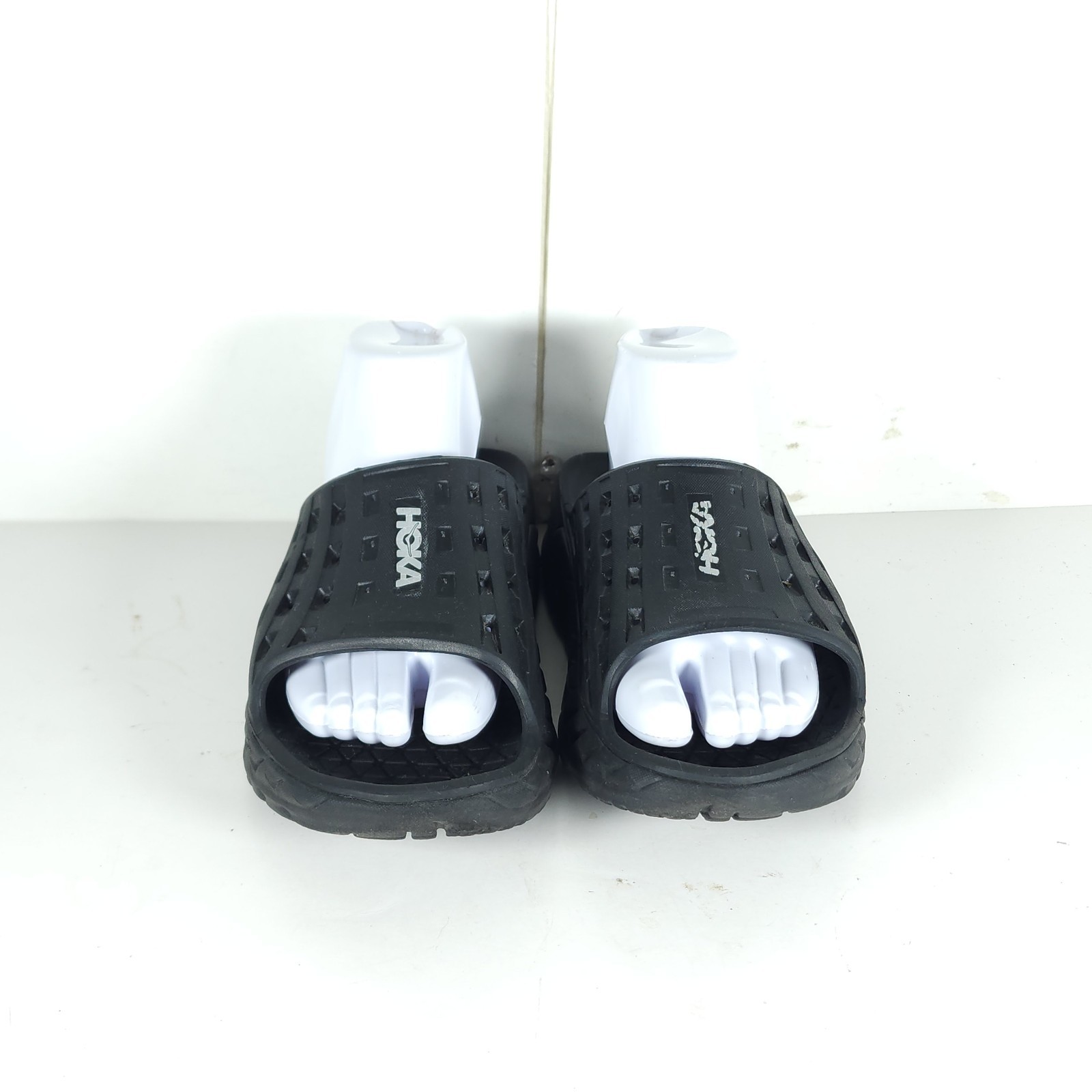 Hoka One One Ora Recovery W9 M7 Black Slide Comfort Sandals