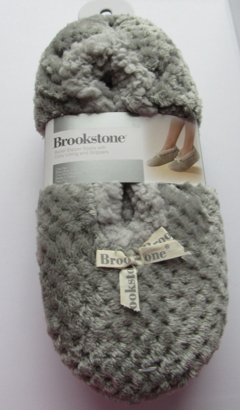 Brookstone Women’s Slipper Socks w/ Cozy Lining & Non-Skid Grippers Gray NWT