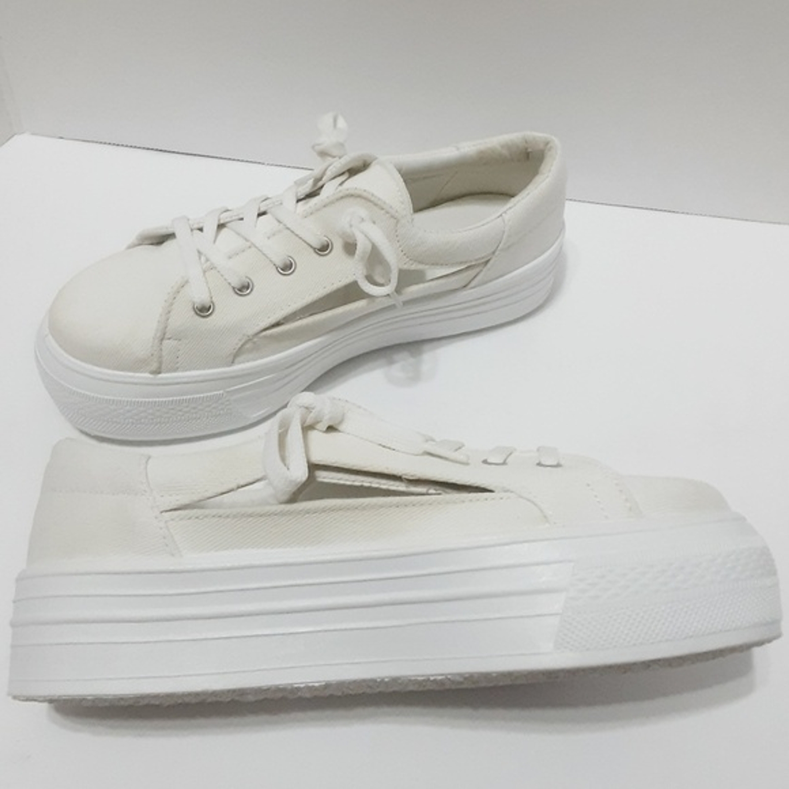ASOS Open Sides White Canvas Triple Decker Platform Low Top Sneakers EU 38, US 7