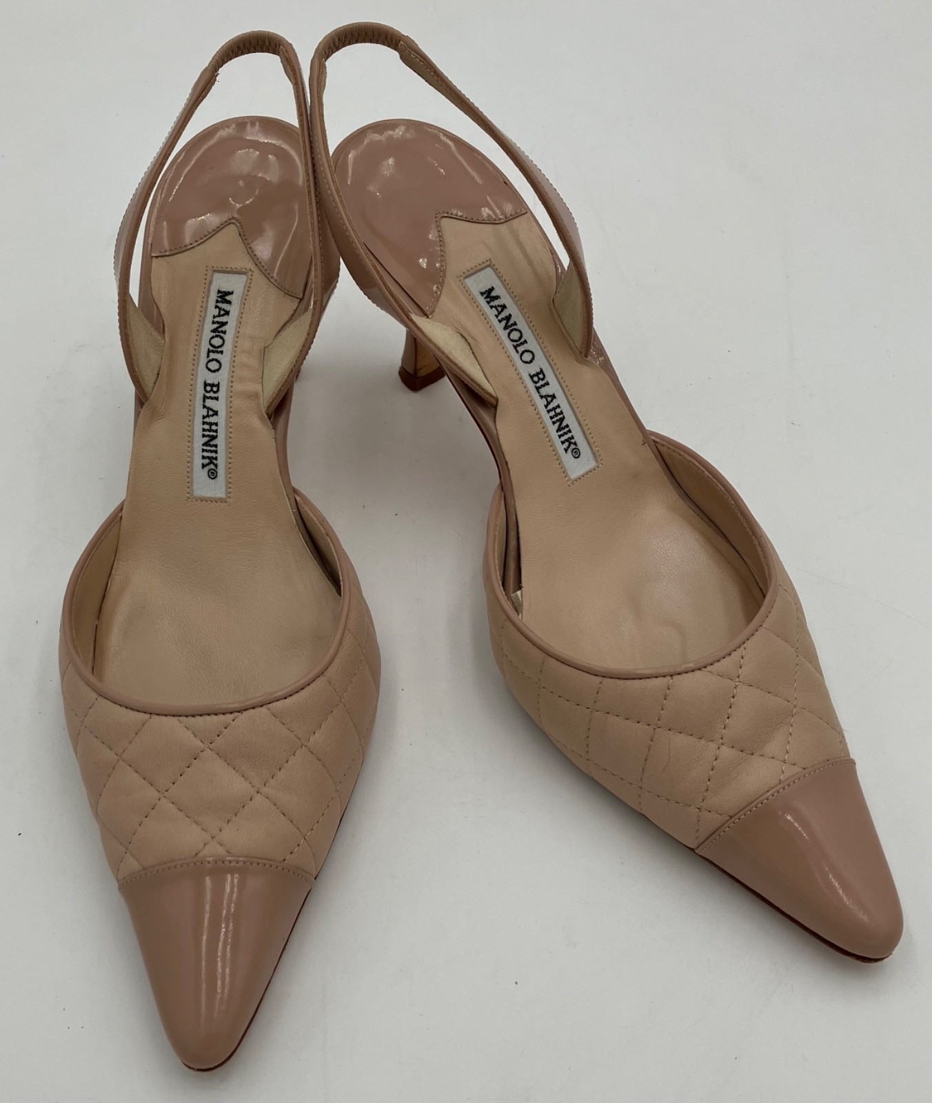 MANOLO BLAHNIK Sz 6.5 (US) 37 (EU) Quilted Leather Cap Toe Iris Slingback Pumps