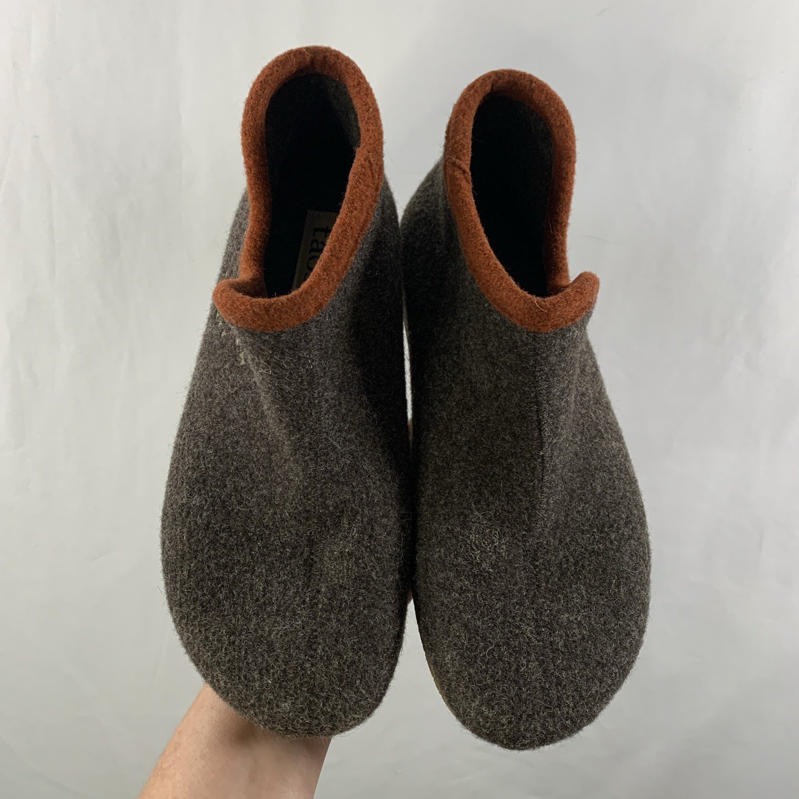 Taos Womens Woolside Boiled Wool Slipper Boot EU 41 US 10-10.5 Embroidered