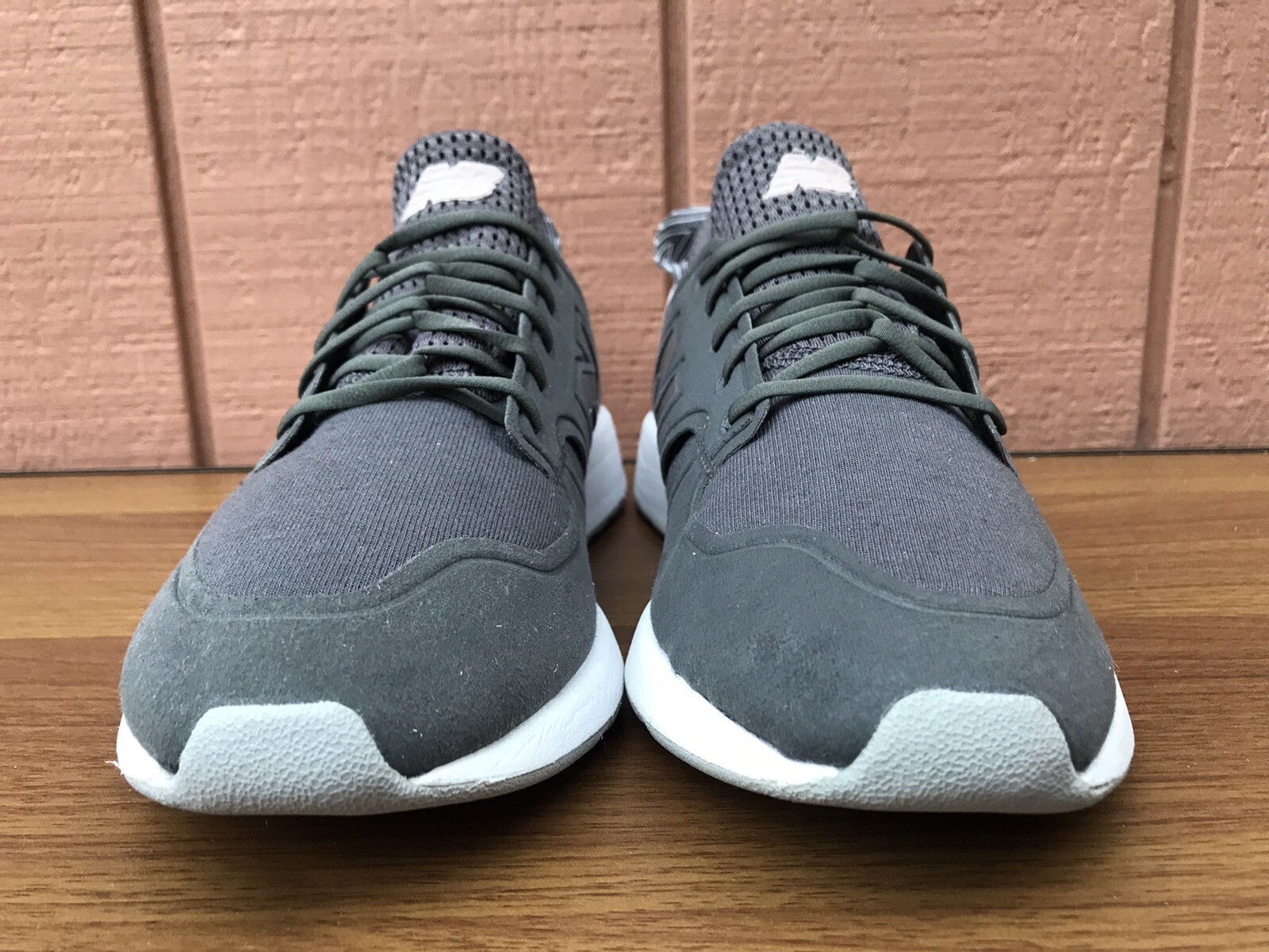MINT New Balance 420 WRL420 WRL420SF Women US 8.5 B Gray Casual Walking Shoes C7