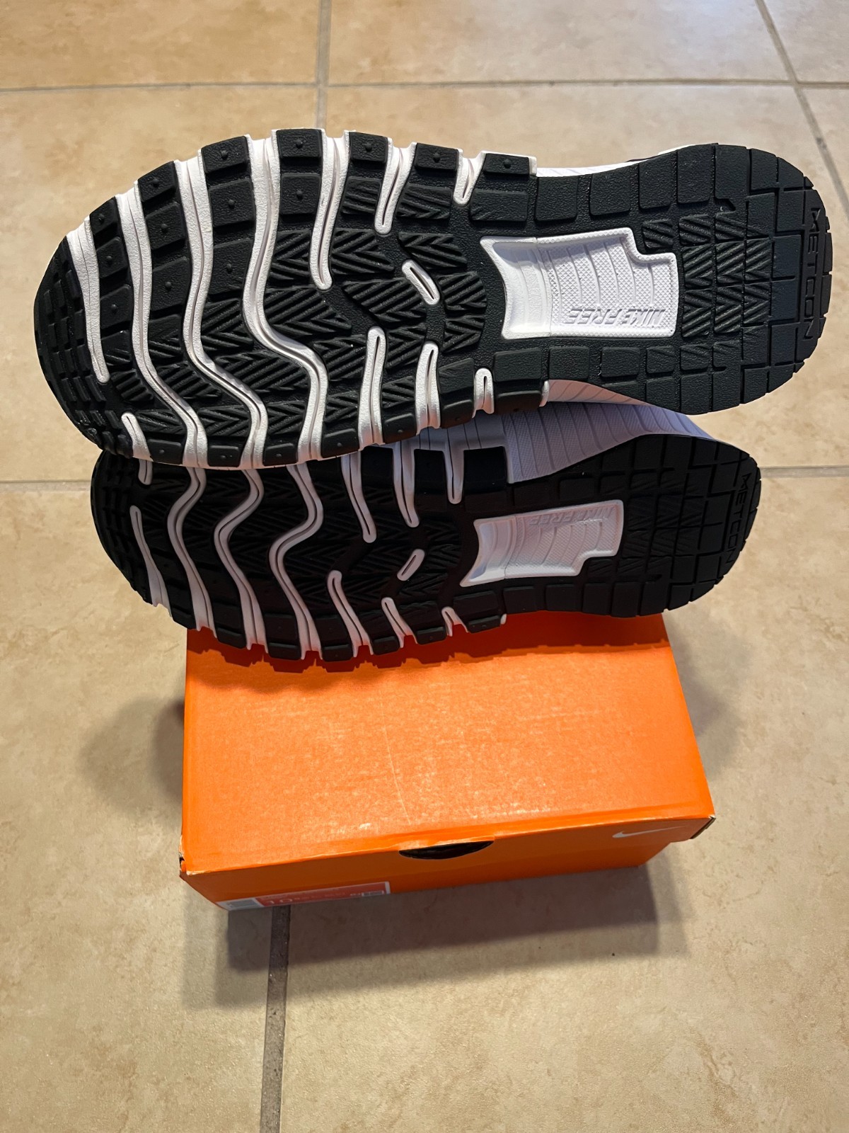 Nike Free Metcon 6 Black White Mesh WOMENS SIZE 10 FJ7126-001 Brand New