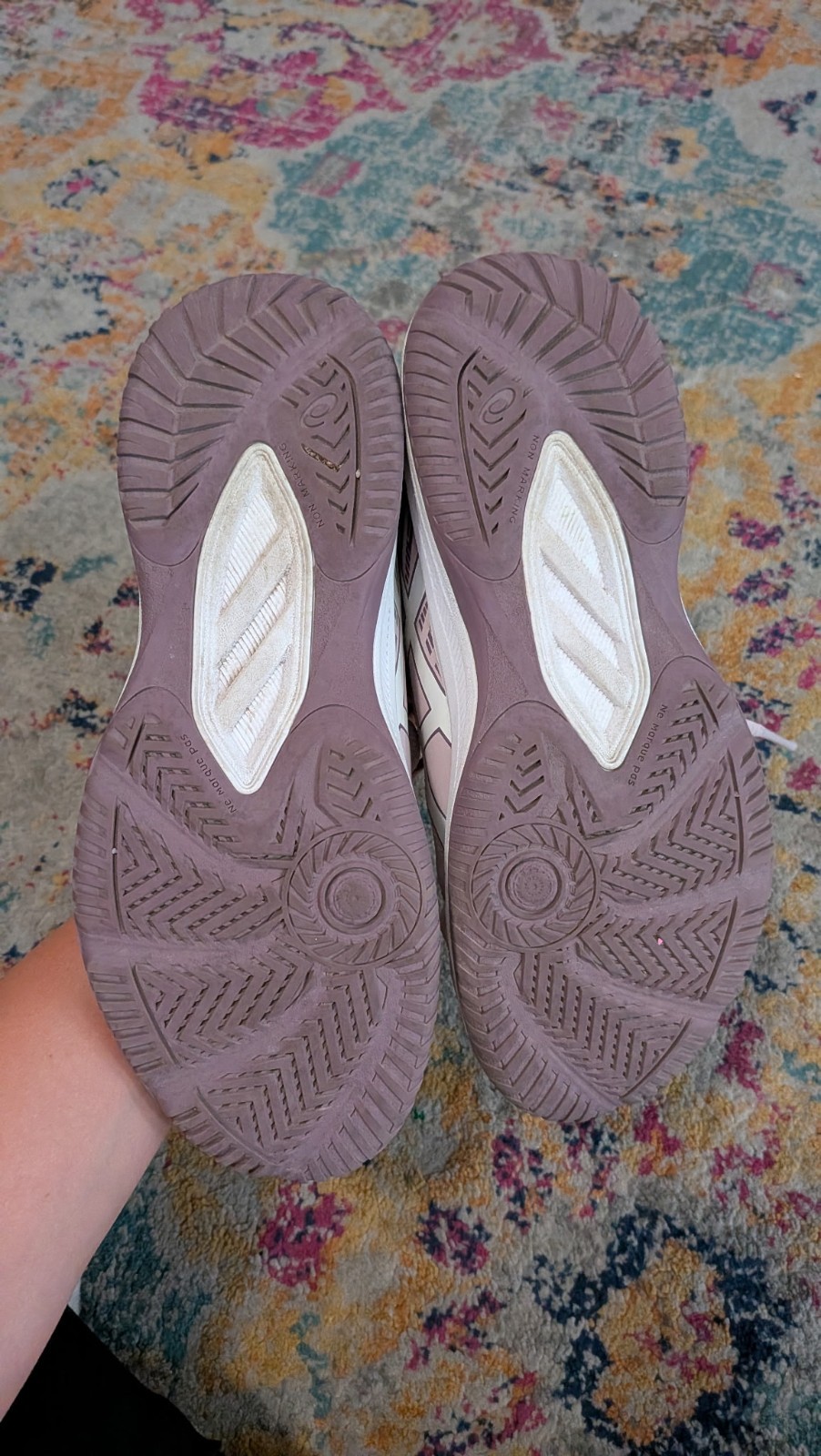 Womens Size 6 ASICS court Volleyball Shoes Lightly Worn Soft Pink/Lavender Color