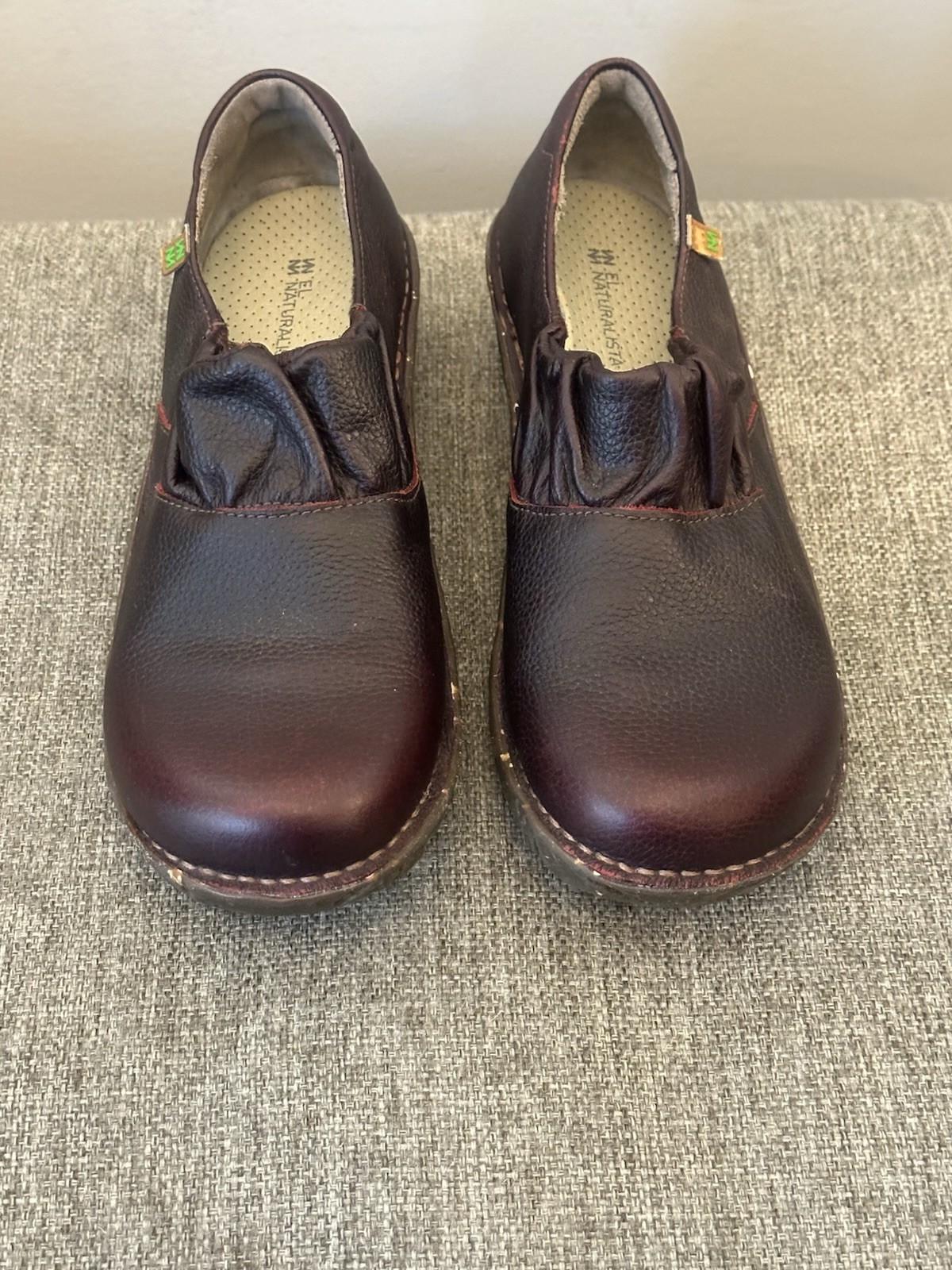 El Naturalista Women’s Yggdrasil NE22 mules mahogany Leather Loafers Size 7