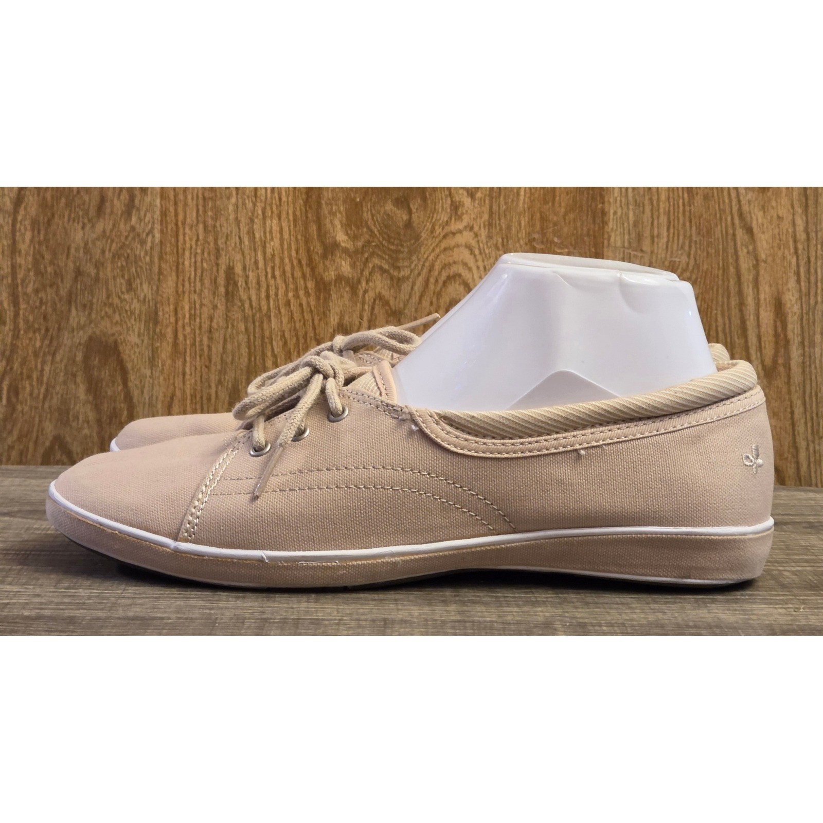Grasshoppers Canvas Lace Up Shoes Womens Size 8.5 Tan