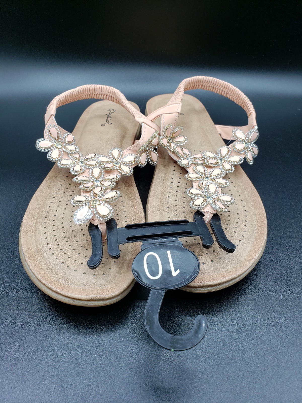 «Qupid» Womens Floral Beaded Bejeweled Rhinestone Sandals Size 10 NWT