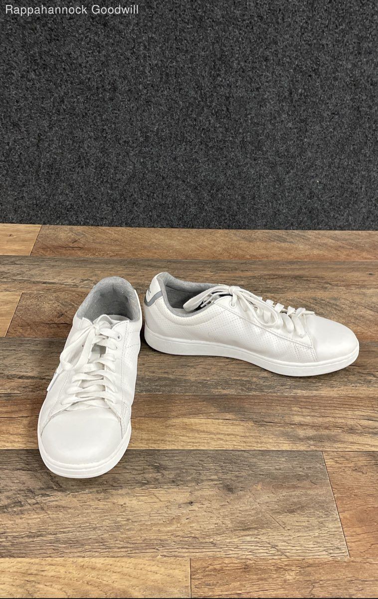 Lacoste Carnaby Evo White Perforated Low Top Sneakers Women’s Size 6.5