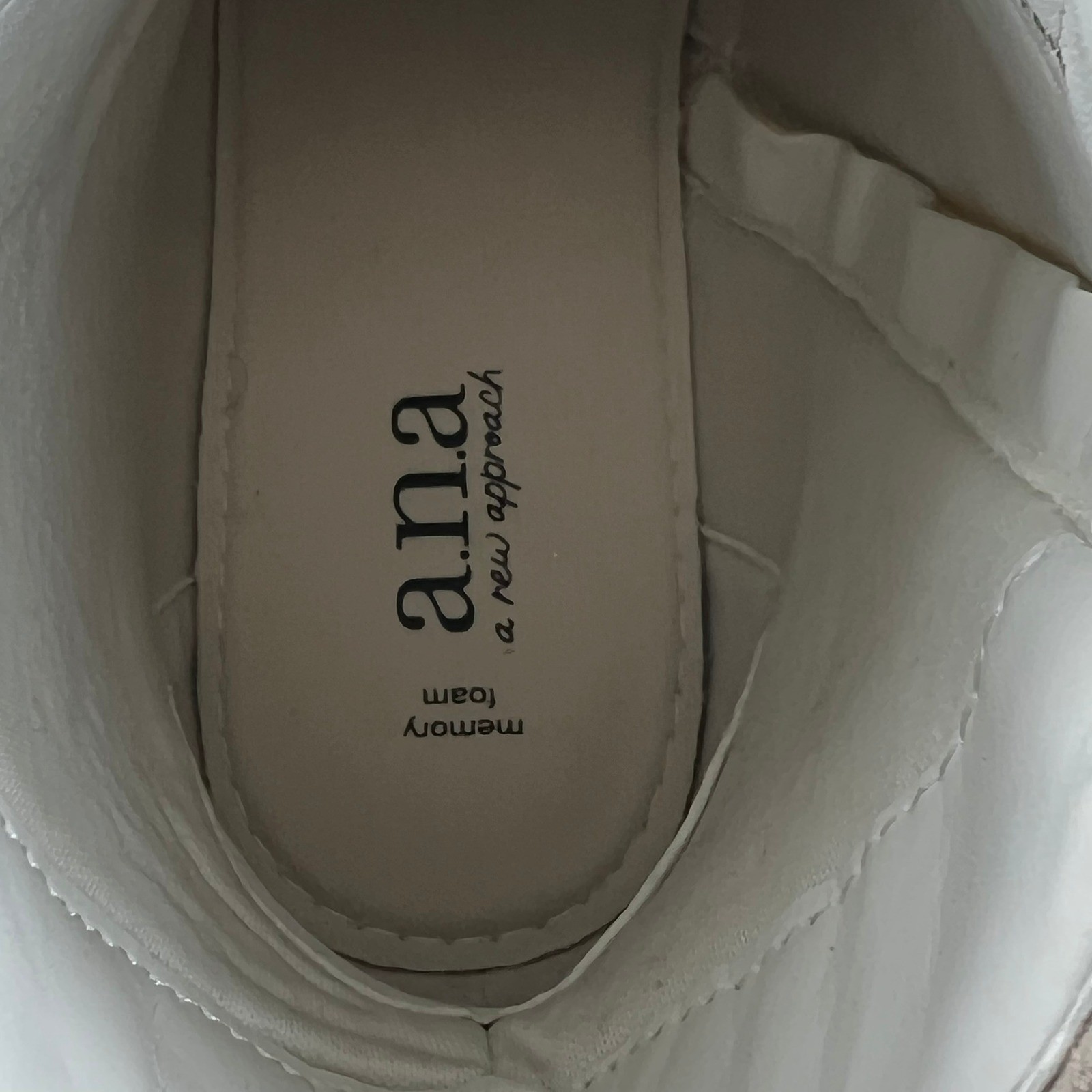 a.n.a Delno Western Ankle Boots Pointed Toe Block Heel Cream Beige Womens 10M