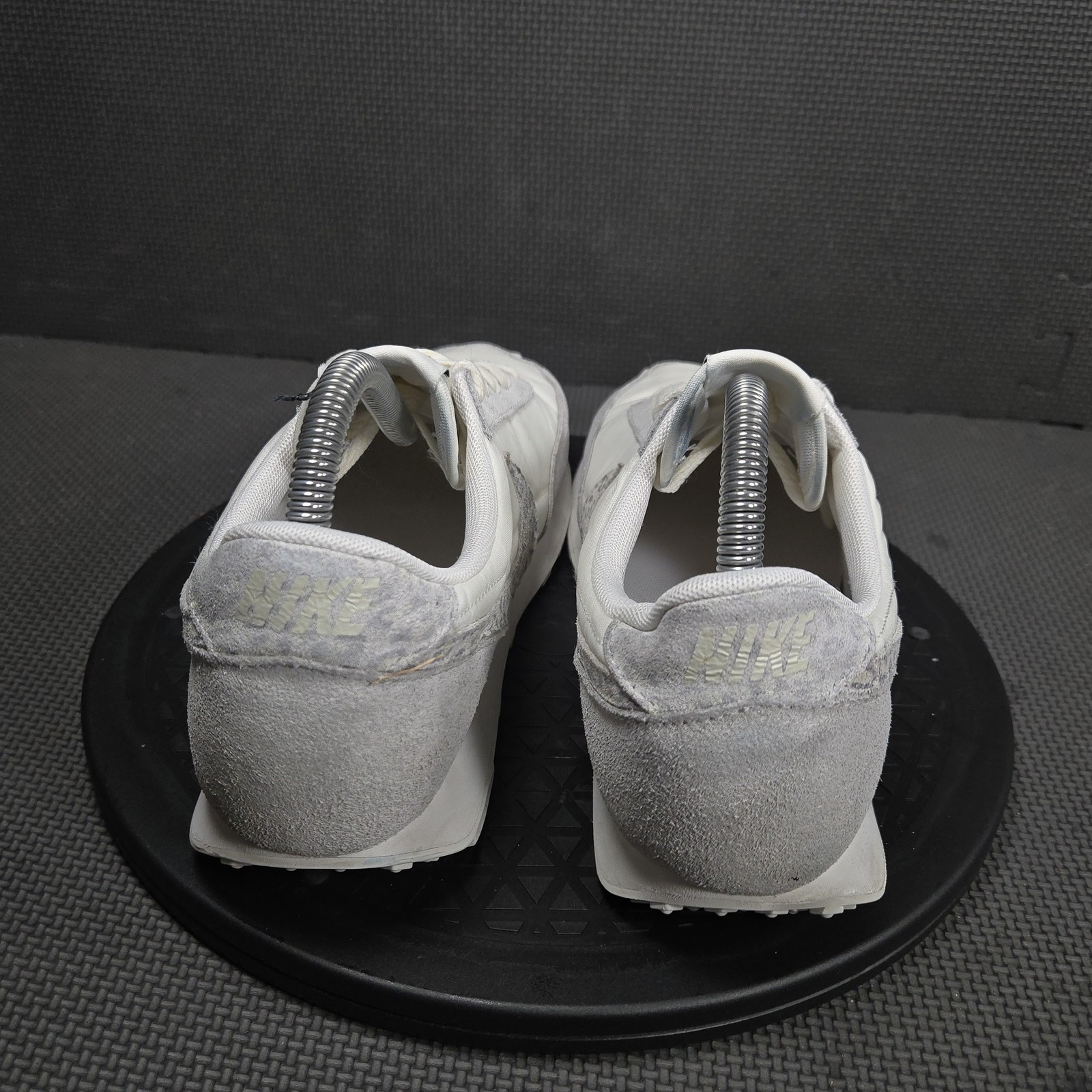 Nike Shoes Womens Size 10 White Nylon Animal Print Running Sneakers DM9368-100