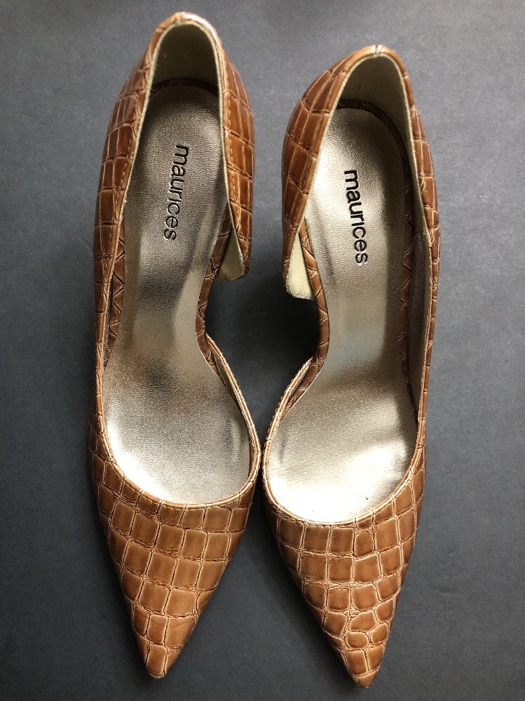 MAURICES Solid Brown Animal Print Pointy Toe Dress Heels Sz 71/2- 3 inch heels