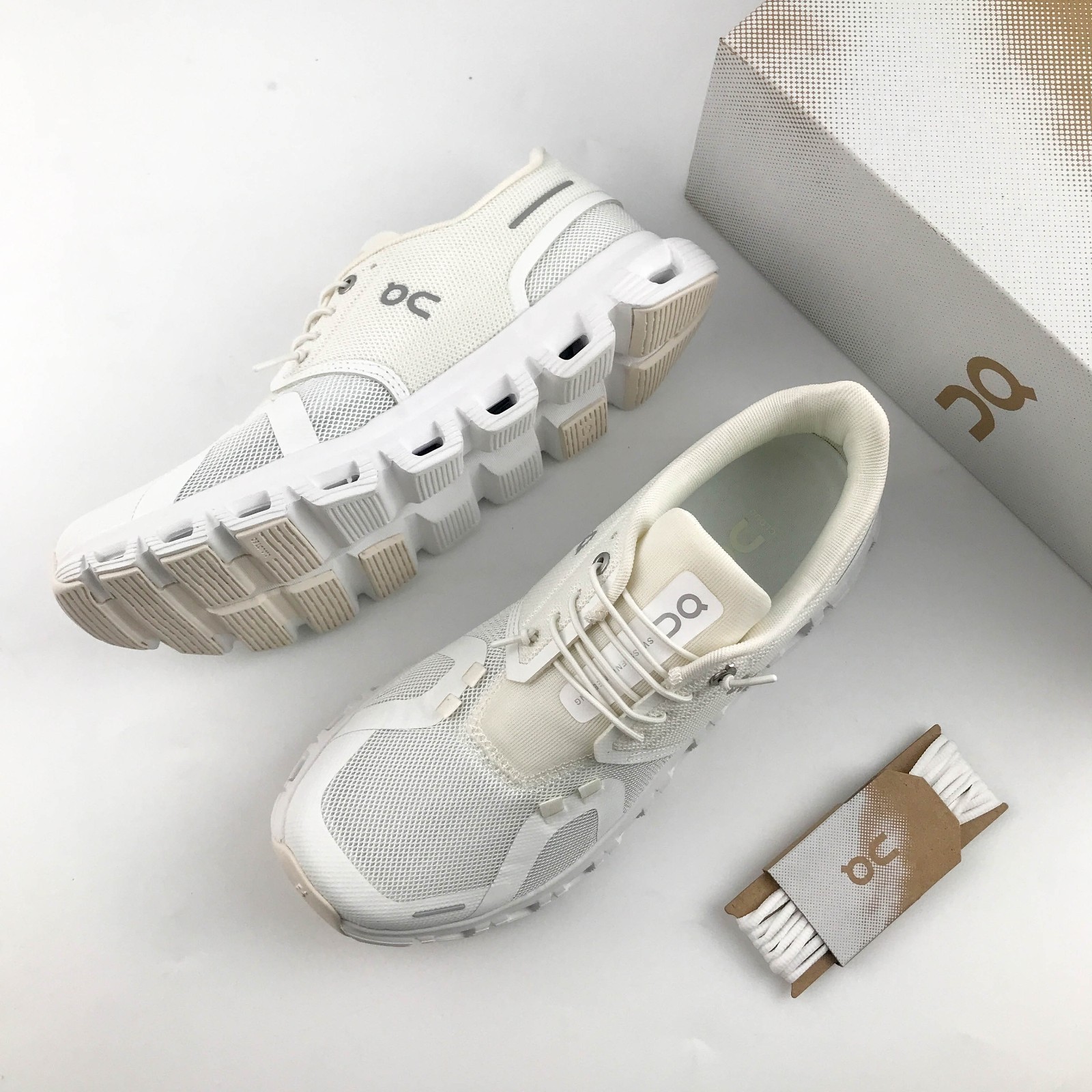 ON Cloud 6 White Women’s Athletic Support Cushioned Waterproof Sneakers US 6–9