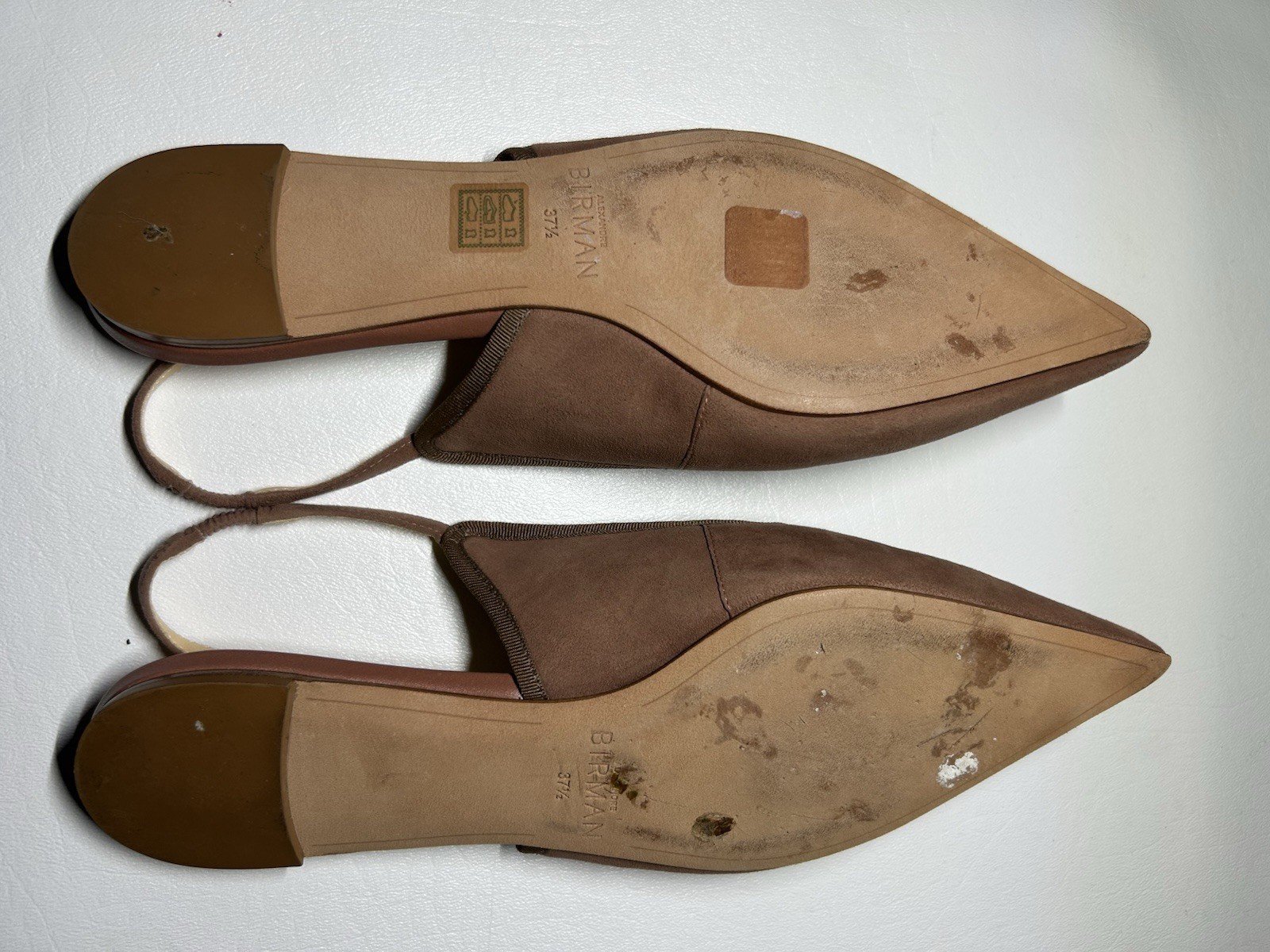 Alexandre Birman Tan Slingback Ballet Flat Shoes Size 37.5 Pointed Toe Classy