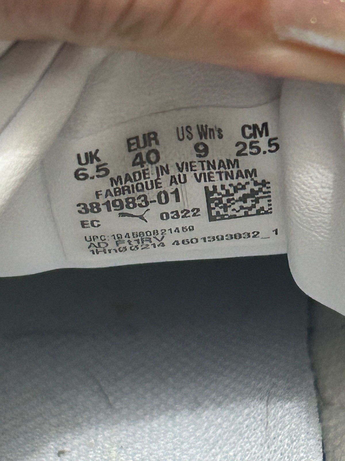 Size 9 Puma Mayze Wedge White Black Women Platform Tennis shoes