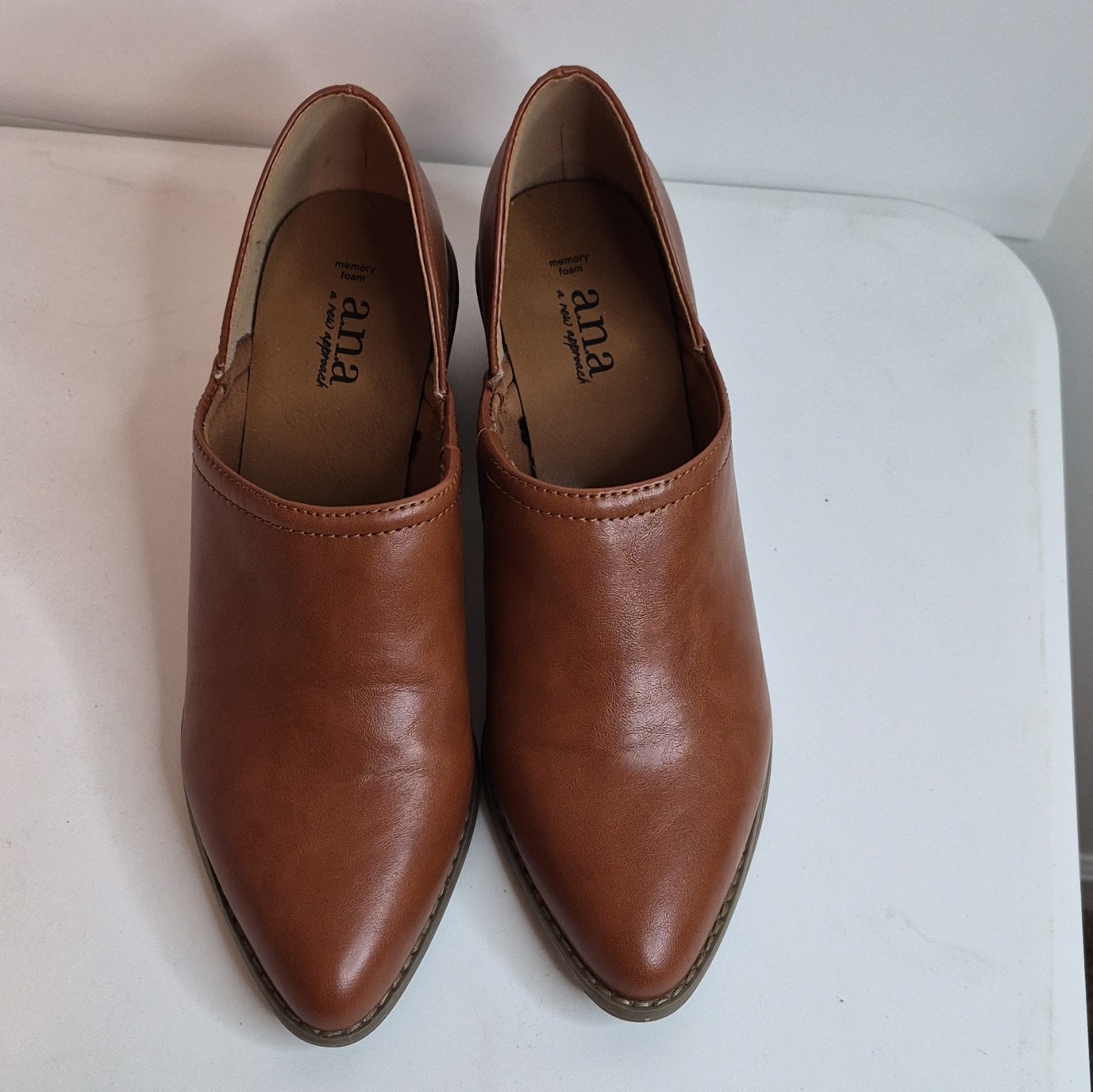 a.n.a ANA AMITY Brown Memory Foam Slip-On Block Heel Ankle Bootie 8.5M