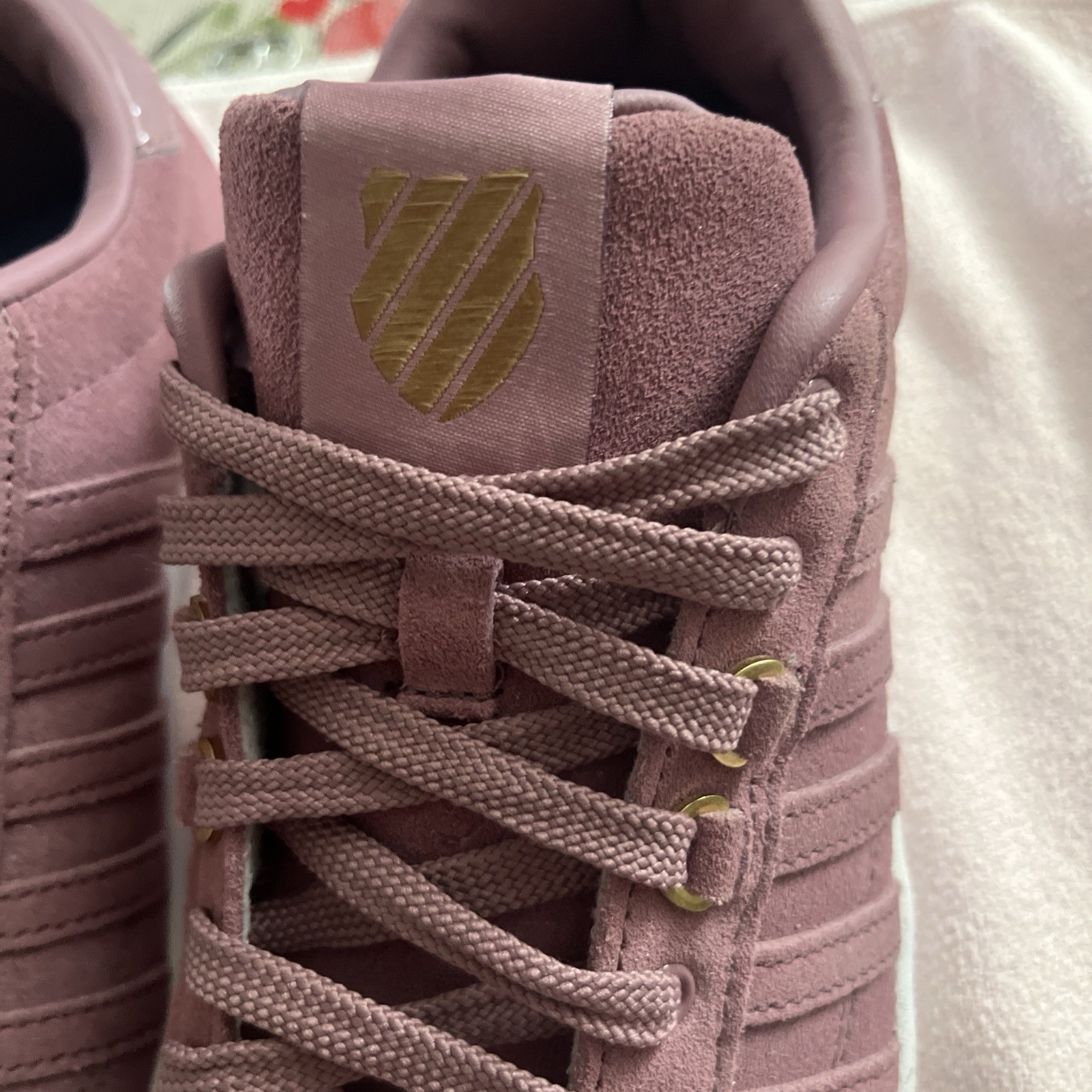 K-Swiss Women’s Dusty Pink Sneakers Tennis Shoes Size 9.5 9 1/2 Suede EUC