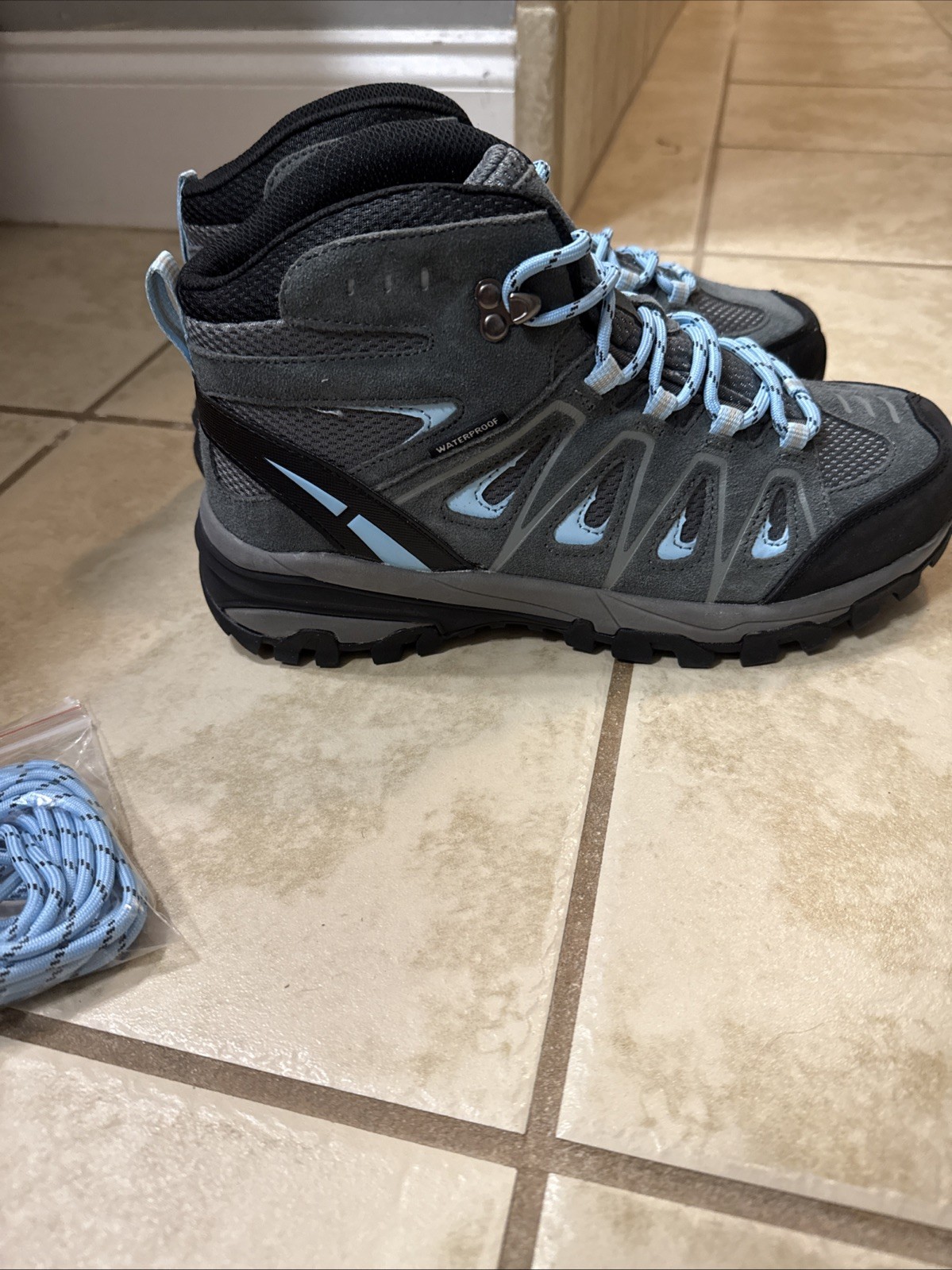 Size 9 Female Norti Boots