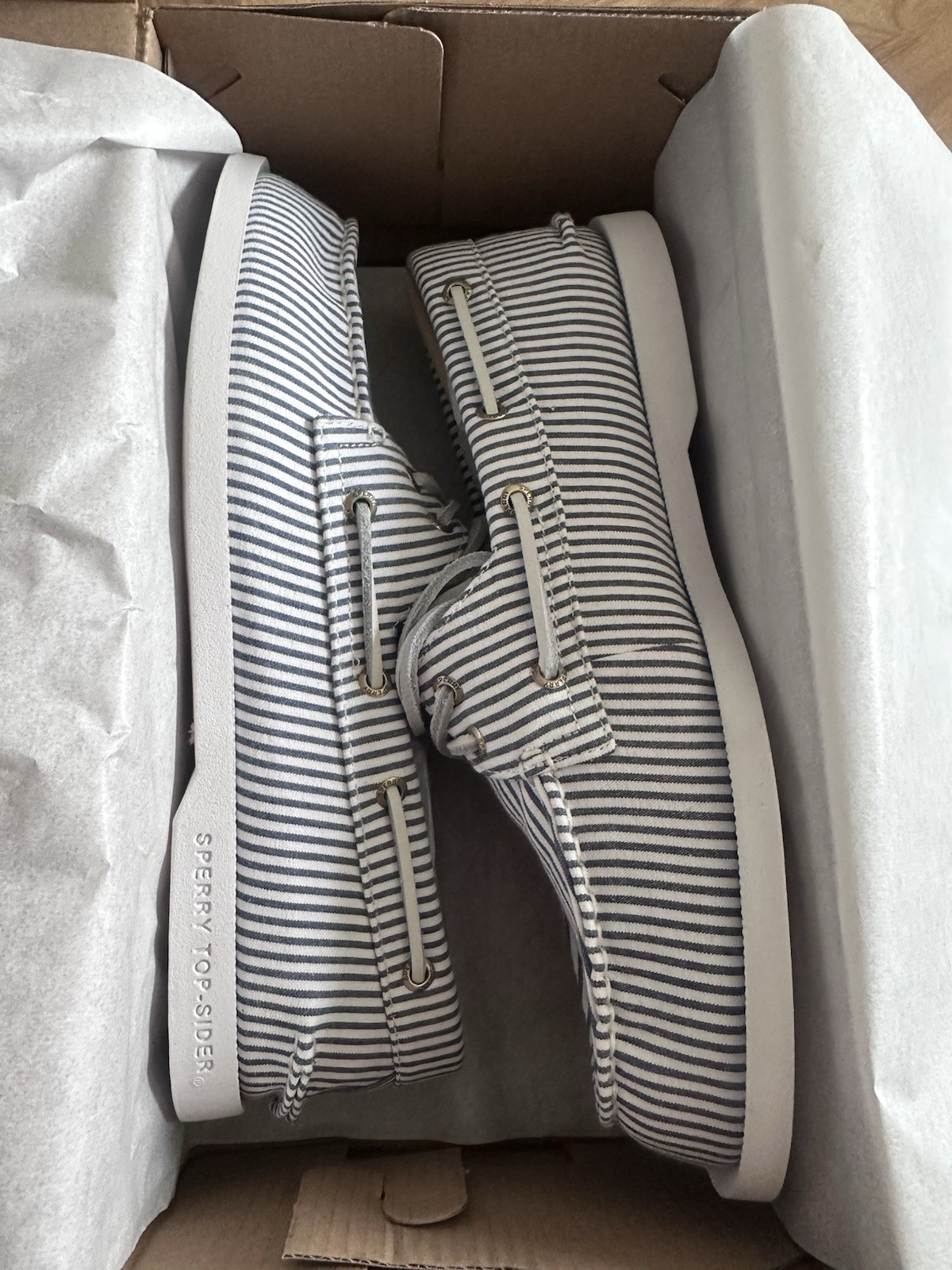 Sperry Original 2 Eye Boat Shoes Top Siders Navy & White Women’s 8