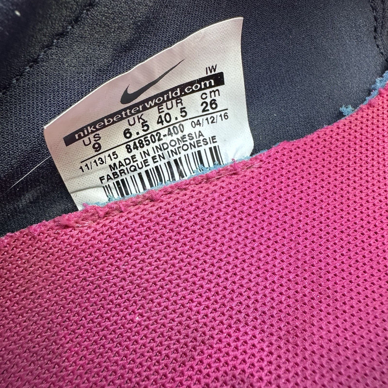 Nike Air Rift Premium QS In Dark Obsidian/Summit White/Vivid Pink Women’s SZ 9