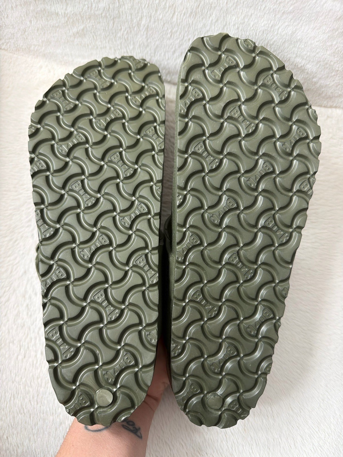 Birkenstock Gizeh Eva Unisex Sandal – Khaki Women’s 10 – Men’s 8