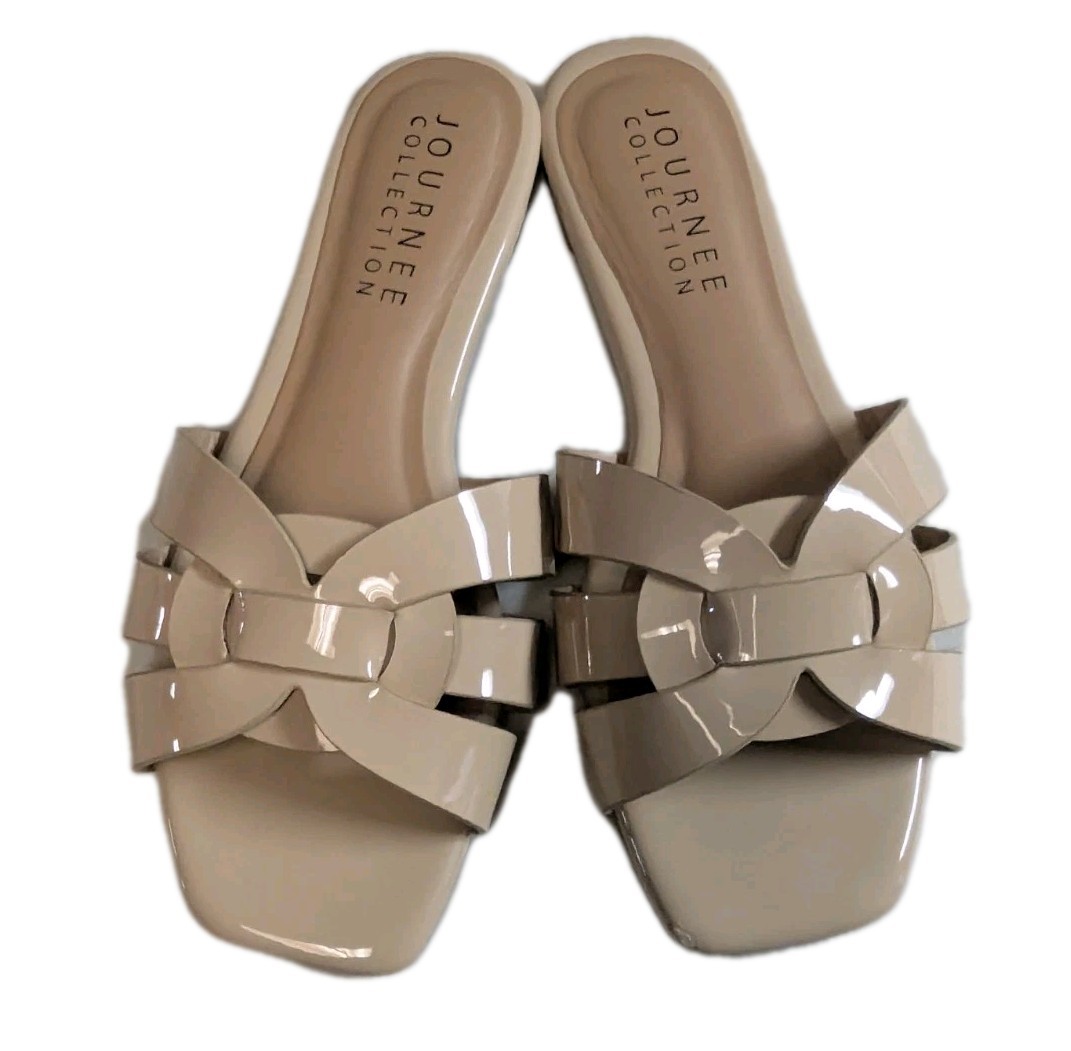 Journee Collection Arrina Nude Patent Slide Sandals Interlocking Straps Size 7
