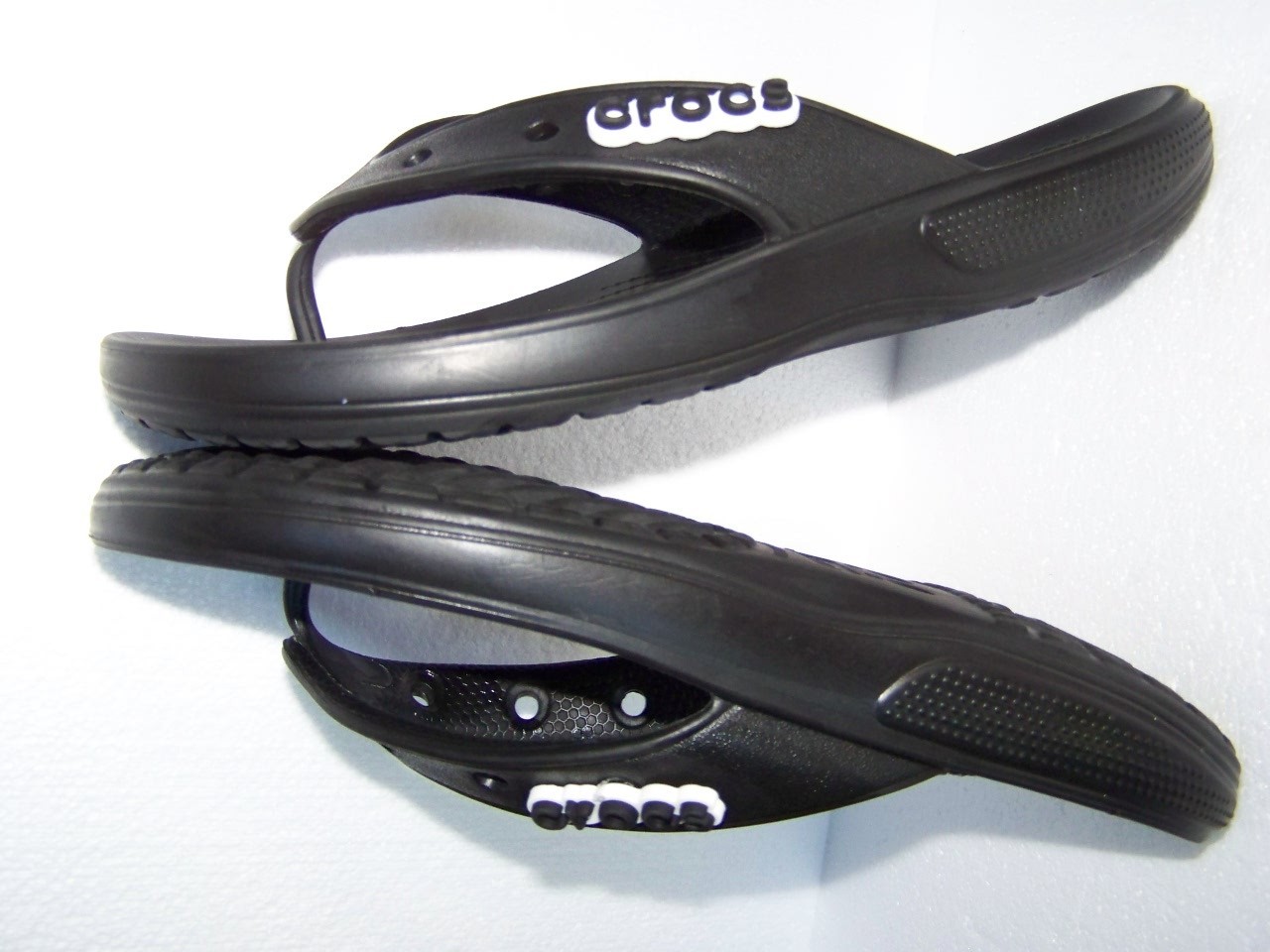 Crocs Baya 10 Wmns / Mens 8 Flip Flop Sandals 208192 Black Slip Ons Unisex NTNEW