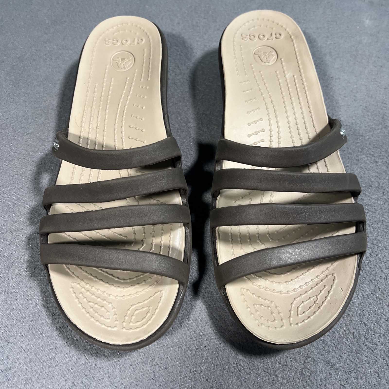 Crocs Rhonda Wedge Sandals Women’s 8 Brown Tan Strappy Slip On Casual **READ